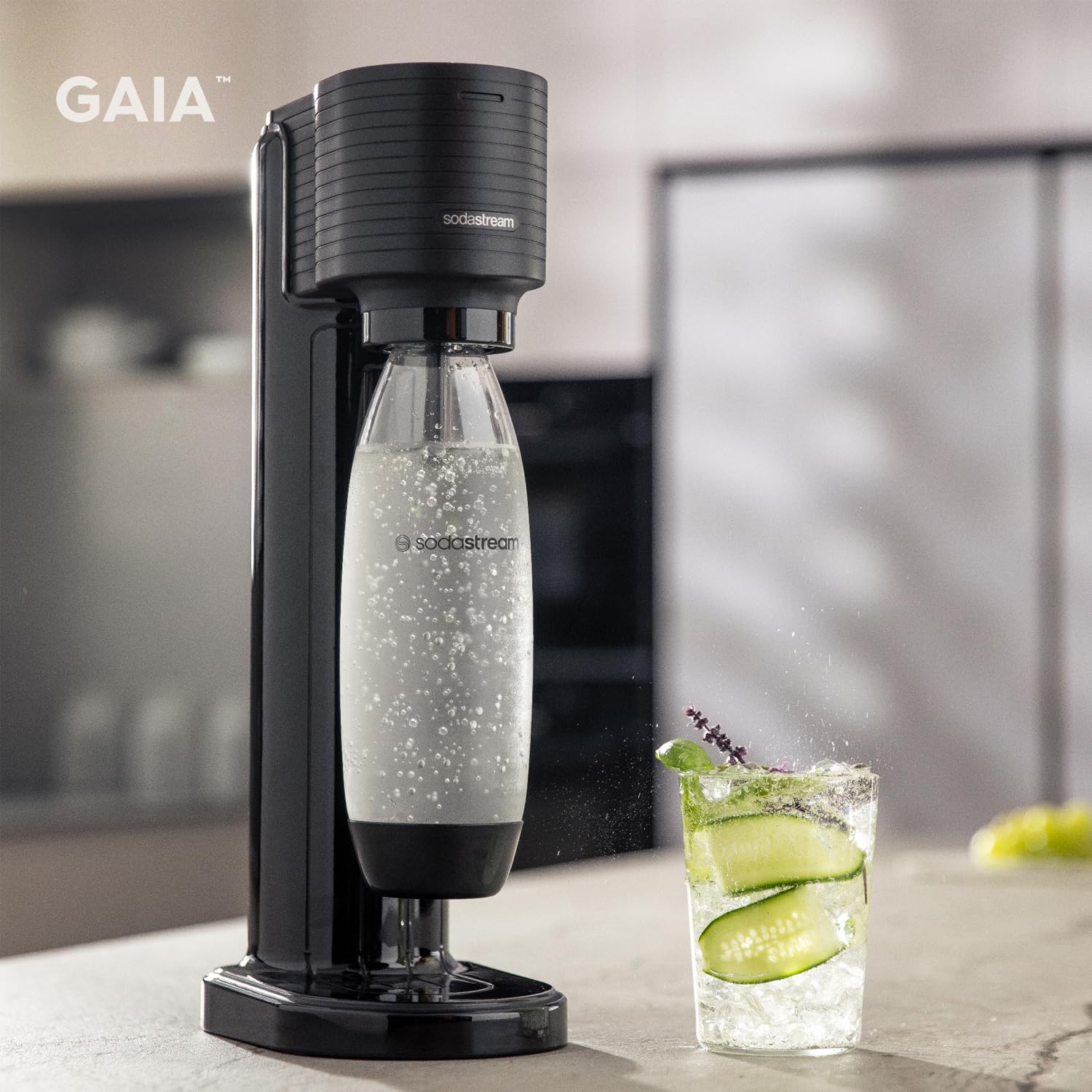 SodaStream Wassersprudler GAIA | inkl. Quick Connect CO2-Zylinder + 1x 1L FUSE Kunststoffflasche | Farbe: Schwarz