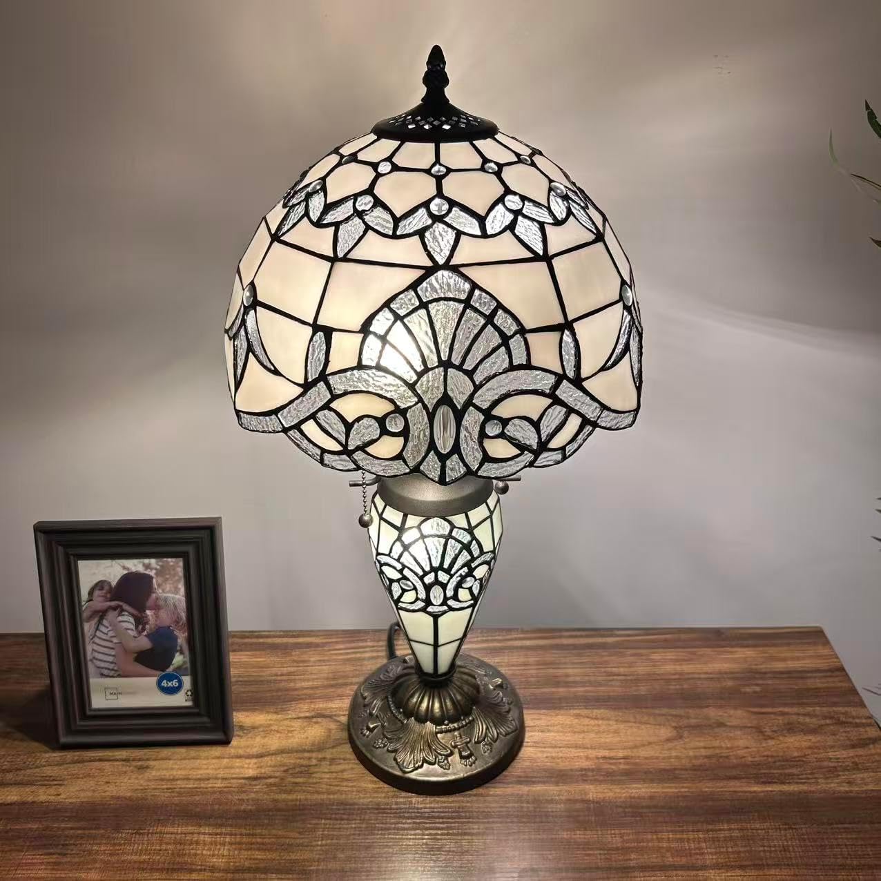 White Stained Glass Table Lamp Glass Shade and Base Baroque Style LED Bulbs Included for Living Room Bedroom Bedside 12" W*12" D*22" H