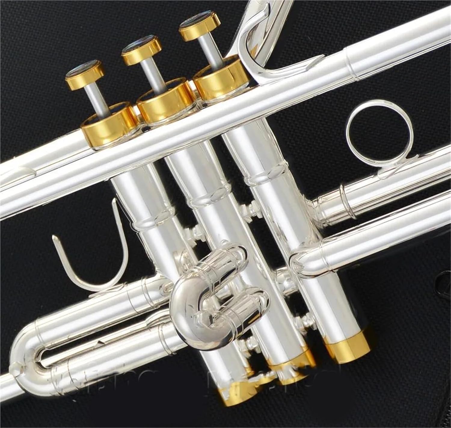 あ*ず様 PLAYTECH PTTR-300SII Bbトランペット 銀メッキ