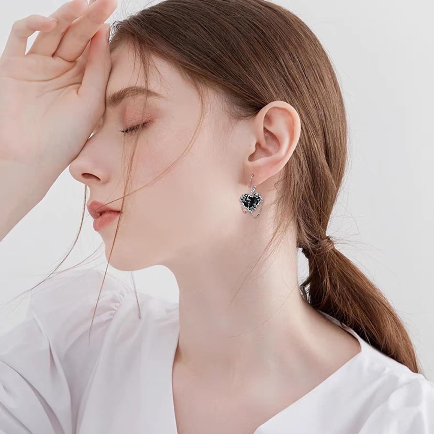 Black Rose Earrings 925 Sterling Silver Gothic Jewelry for Women Black Heart Witchy Earrings Dangle Vampire Earrings Halloween