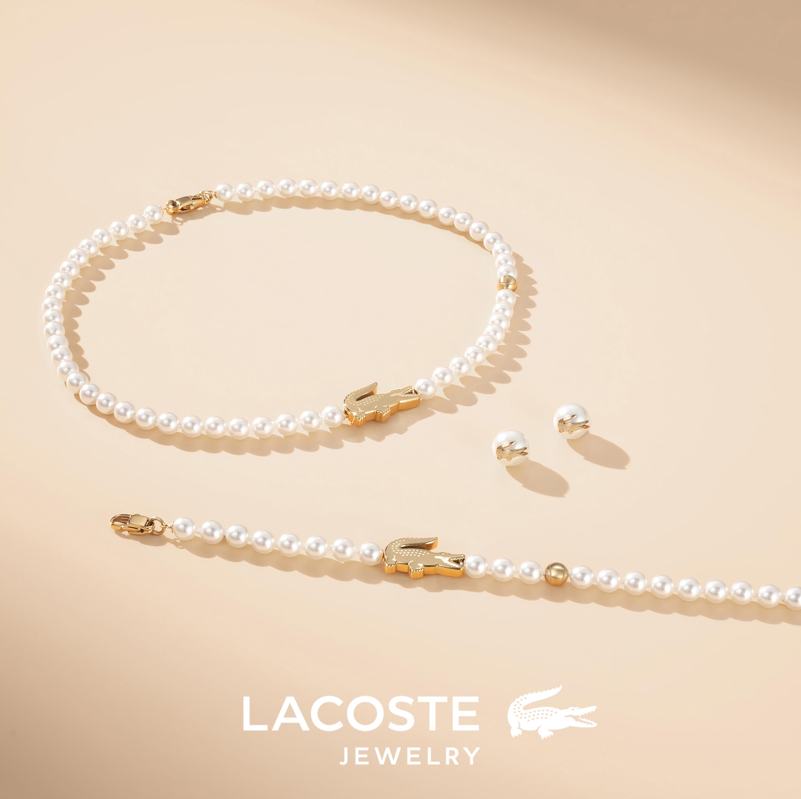 Lacoste Collection MATCHPOINT Bracelet Collier Perles Synthétiques Charms Or Boucles d’Oreilles Crocodile