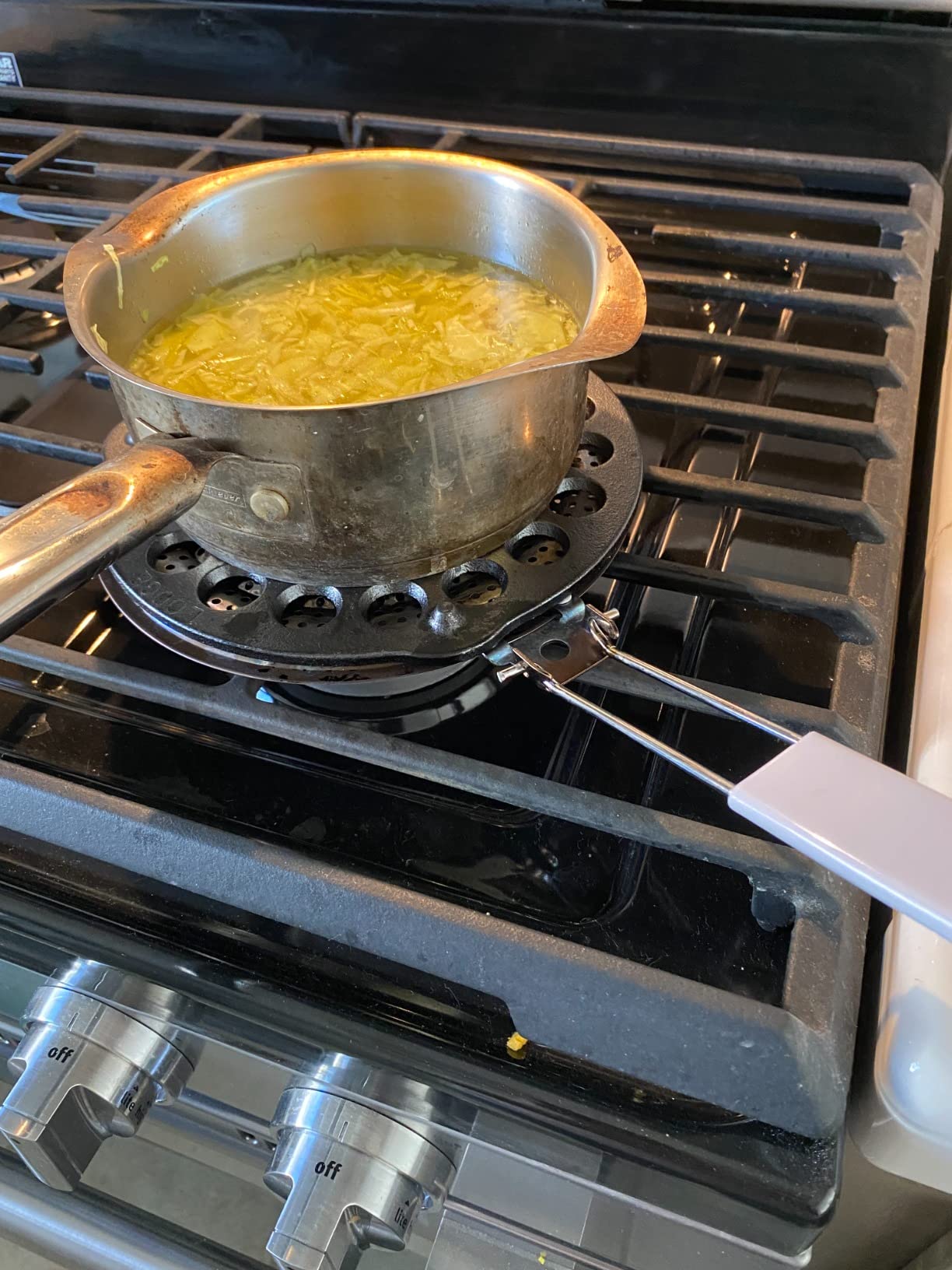 3/mo Finance Lodge L8DOT3 Cast Iron Meat Rack/Trivet, PreSeasoned