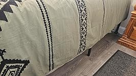 Review Image by Steve Philips Steve Philips