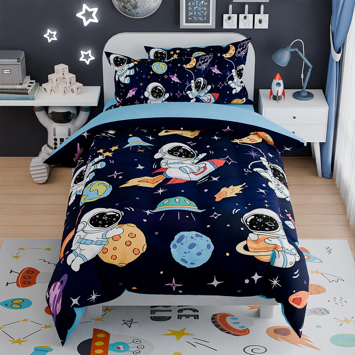 SANDJEST Astronaut Bedding Sets for Boys, Ultra Soft Microfiber Comforter Full Size Set with 4-Pieces, Comforters for Kids Children Boy Bedroom Decor