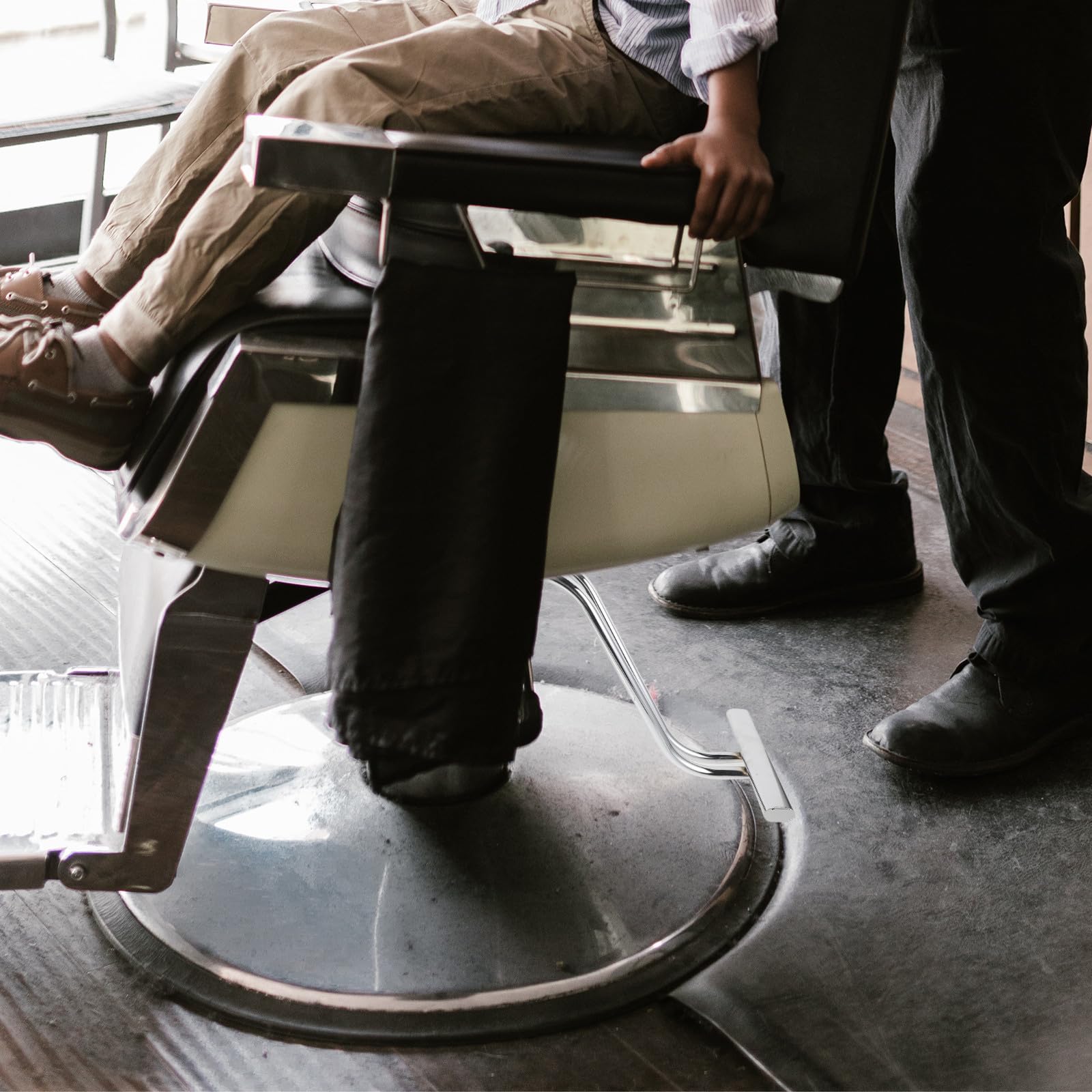 Cabilock Repose-Pieds pour Fauteuil de Salon en Acier Inoxydable, Pédale Stable et Solide, Accessoire Pratique pour Fauteuils de Coiffure et Barbiers Professionnels