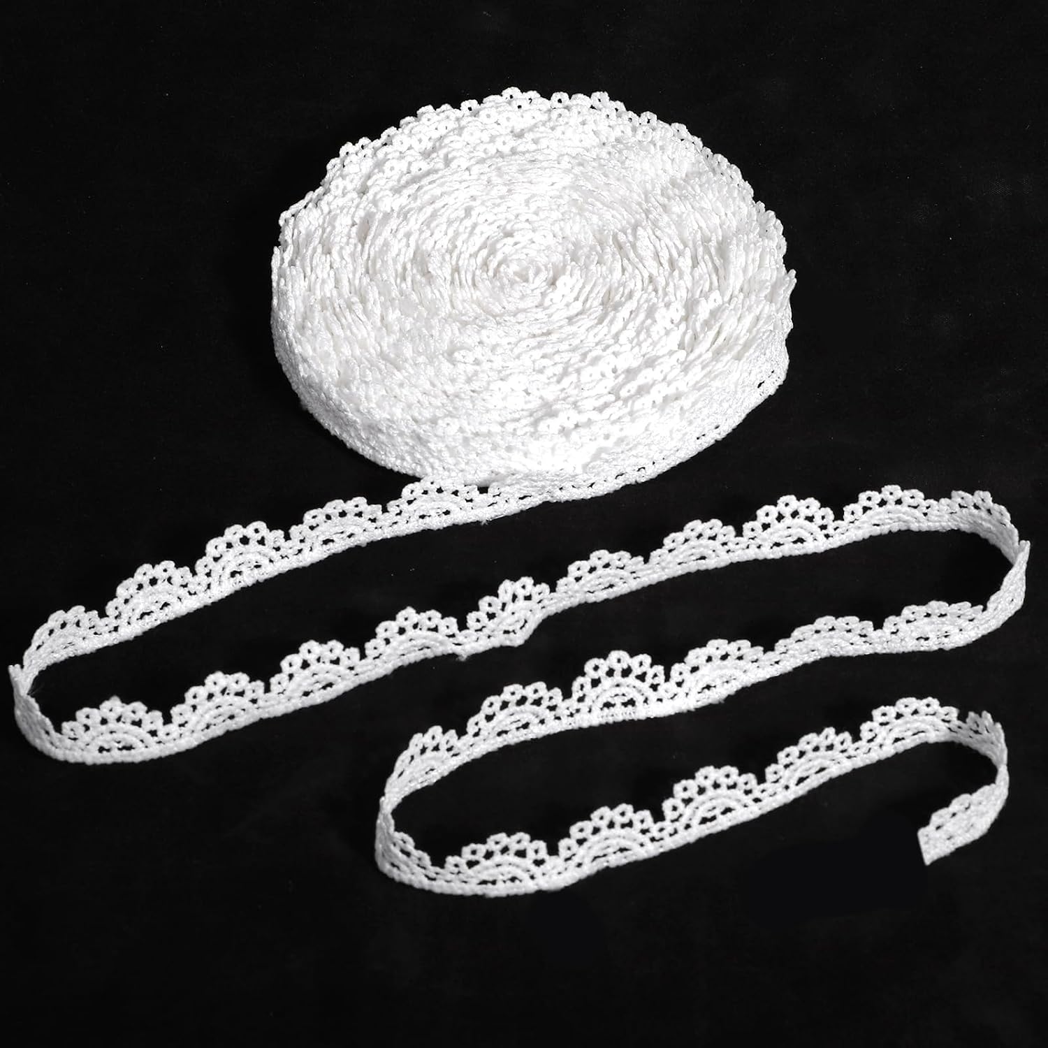 Vintage Crocheted Lace Trim, 15 Yards x 0.6 Inch White Polyester Scalloped Edge Embroidery Ribbon for DIY Crafts Sewing Wedding Decoration Gift Wrapping Bouquet