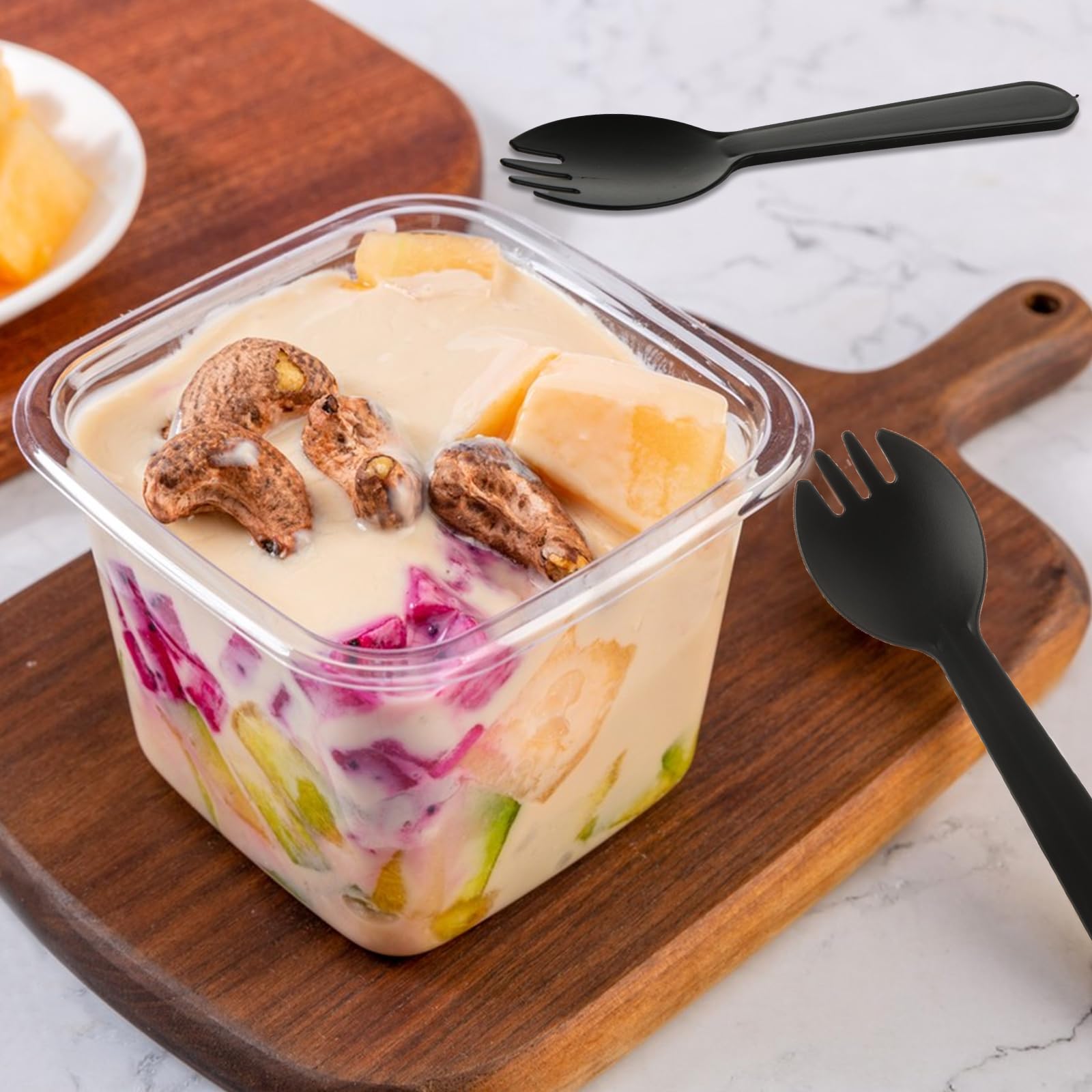 100 tazas de postre con tapas, 300 ml/283.5 g de plástico con cucharas, taza de postre transparente para aperitivos de postre reutilizable para servir postres, aperitivos, mousse