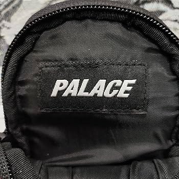 palace skateboardsボディバッグ ロゴ総柄 ブラック 美品 palace skateboards パレス ボディバッグ - メルカリ