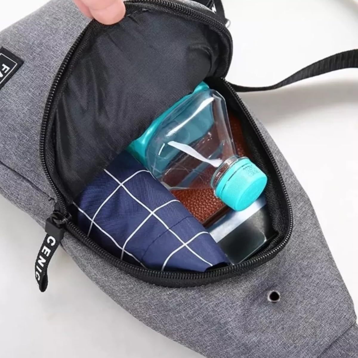 Mini Mochila Pochete Bolsa Tiracolo Transversal Ombro Masculina Feminina Saída Fone de Ouvido Impermeavel Shoulder Bag Academia Esportiva. Mini Mochila Pochete Bolsa Tiracolo Transversal Ombro Masculina Feminina Saída Fone de Ouvido Impermeavel Shoulder Bag Academia Esportiva.