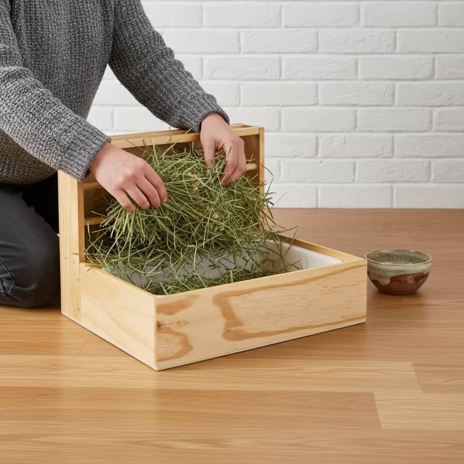 Baoblaze Dispensador de para Cobayas Conejos Hámsteres y Chinchillas con Alimentador Organizador Tolva y Bandeja Extraíble de Madera Adecuado para Jaulas Domésticas y Áreas de Juego Interiores