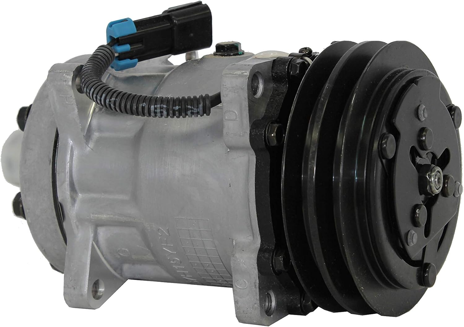 Freightliner Sanden Type 4471 4735 AC Compressor SDH715