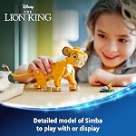 LEGO Disney Simba Le Roi Lion cubes jouables pour enfants, collection Disney, jouet du film Le Roi Lion, figurine de construction Simba, cadeau amusant pour filles et garçons à partir de 6 ans, 43243
