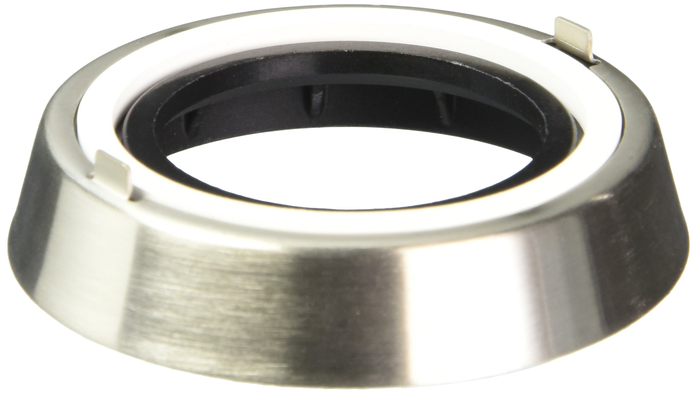 Réparer un robinet qui bouge avec le kit Delta RP52610SS en acier inox
