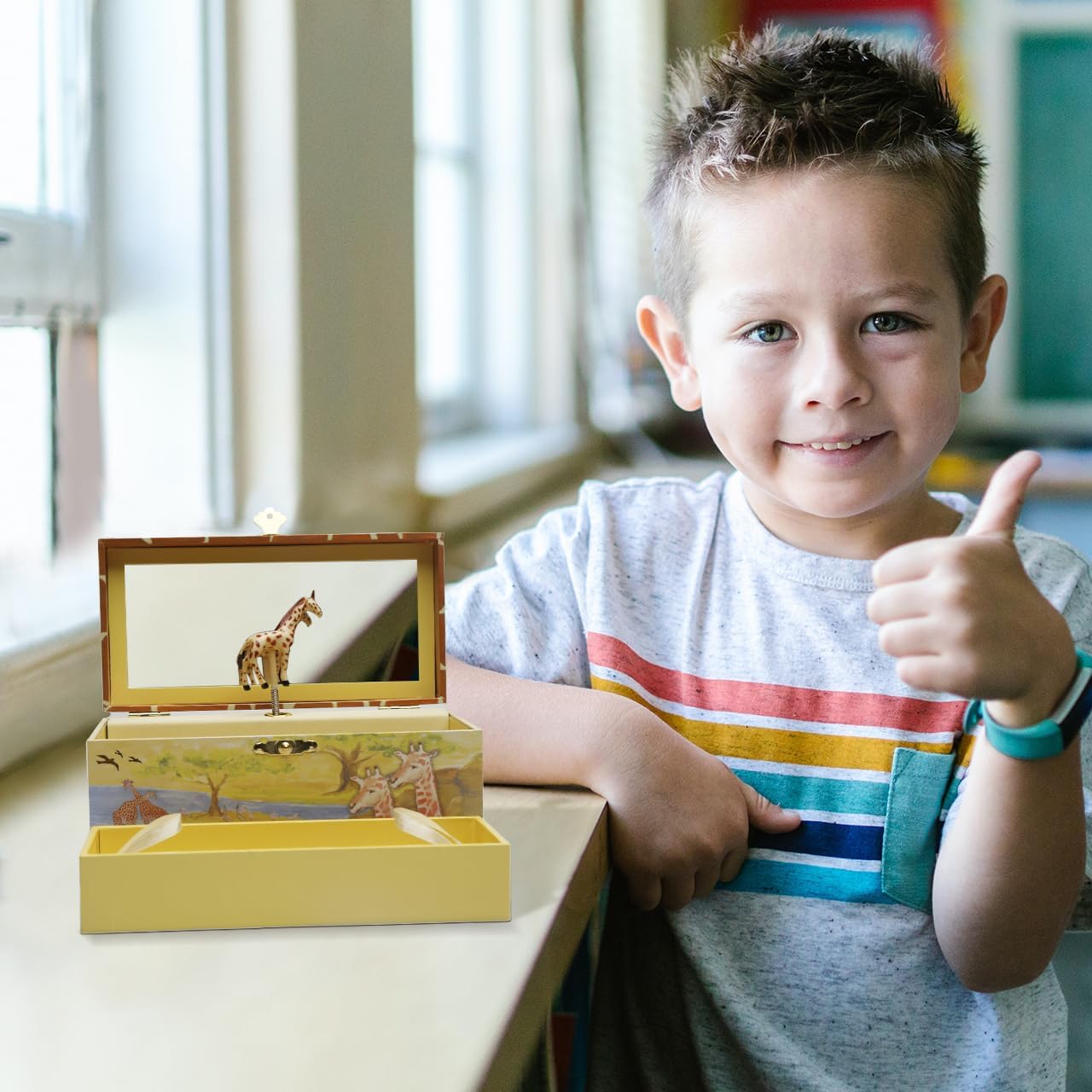 Enchantmints Giraffe Musical Jewelry Box Giraffe Spins to Around the World in 80 Days Treasure Storage