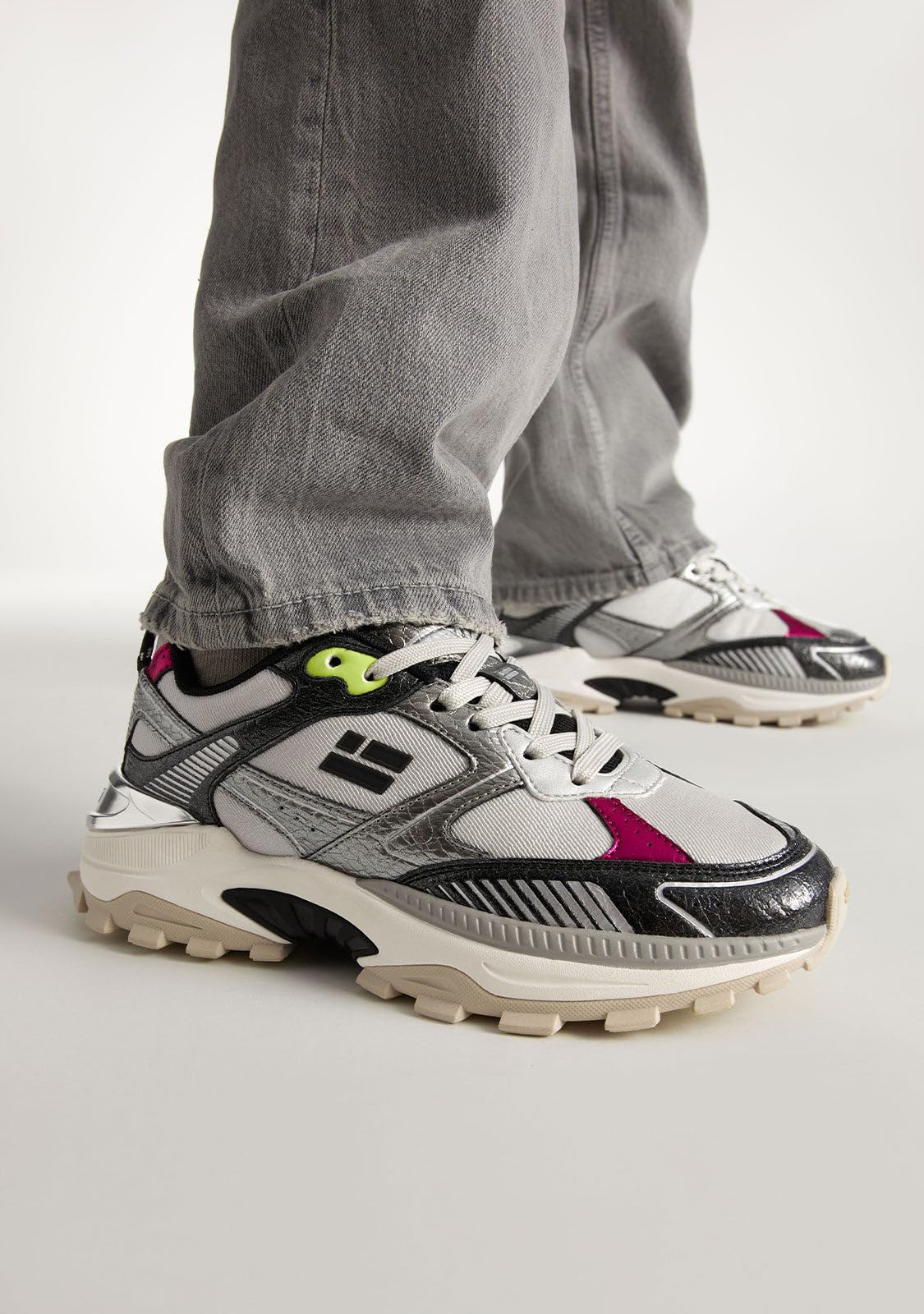 D.Franklin Kobiece Buty Sportowe 347 Track Flame Srebrne/Czarne - Eleganckie buty damskie - Moda casual - Rozmiar (39) - Model 347