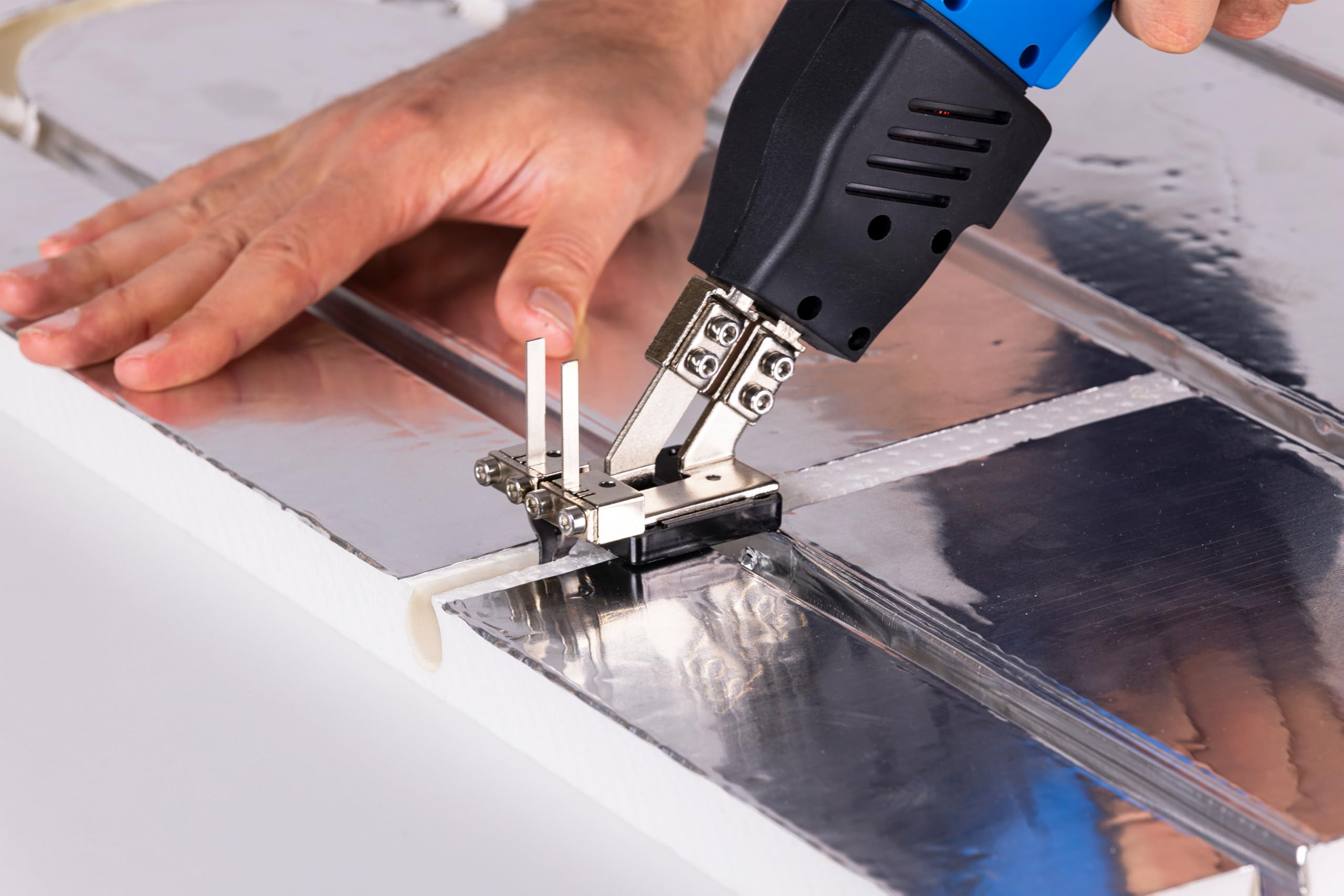 Fer à modeler les dalles + cutter électrique NOYON & THIEBAULT | Pour la pose de plancher chauffant sec en panneaux XPS | Montée en température rapide jusqu’à 600 °C | Accessoires inclus