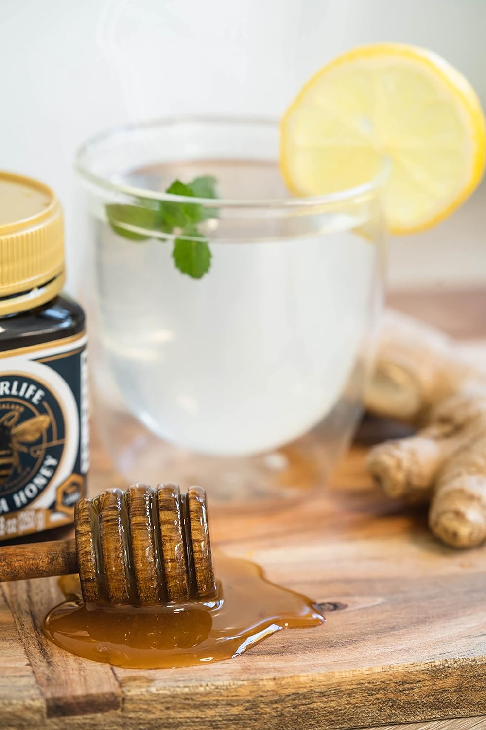 SuperLife Manuka Honey MGO 829+ (UMF 20+) | 100% Raw, Pure & Unpasteurized Monofloral Honey from New Zealand (250g)