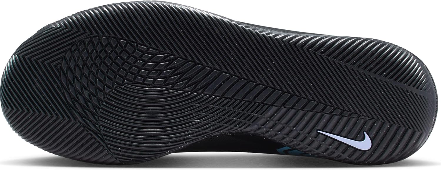 Nike Jr. Mercurial Vapor 16 Club Little/Big Kids' Indoor/Court Low-Top Soccer Shoes (Black/Ice Blue) Size 5