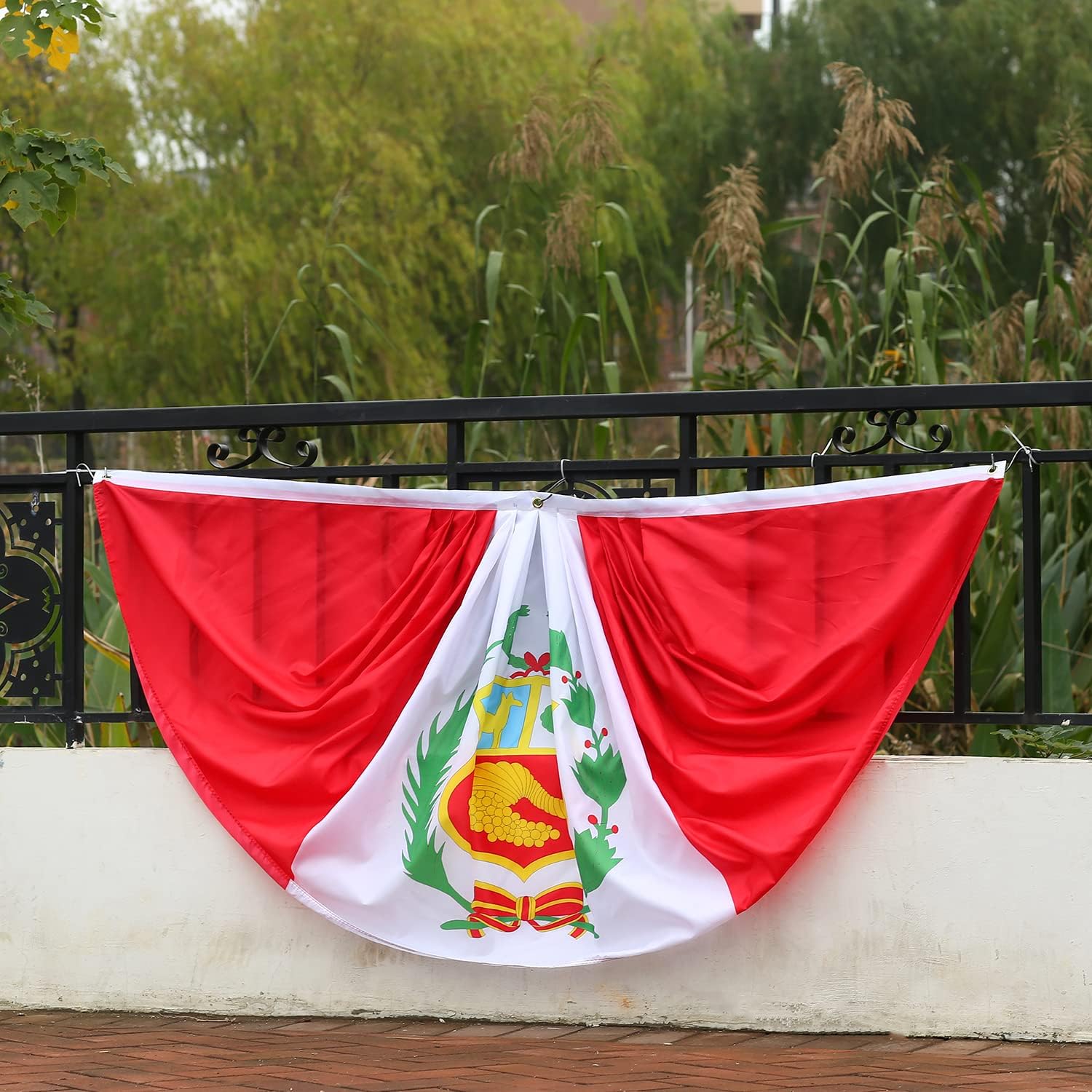 Peru Peruvian Pleated Fan Flag Bunting 3 x 6 Ft Peru Pleated 2 Pcs Fan Flag Banner Indoor/Outdoor/Front Porch Decorations, Half Flag Patriotic Holiday decorations, Celebrations.
