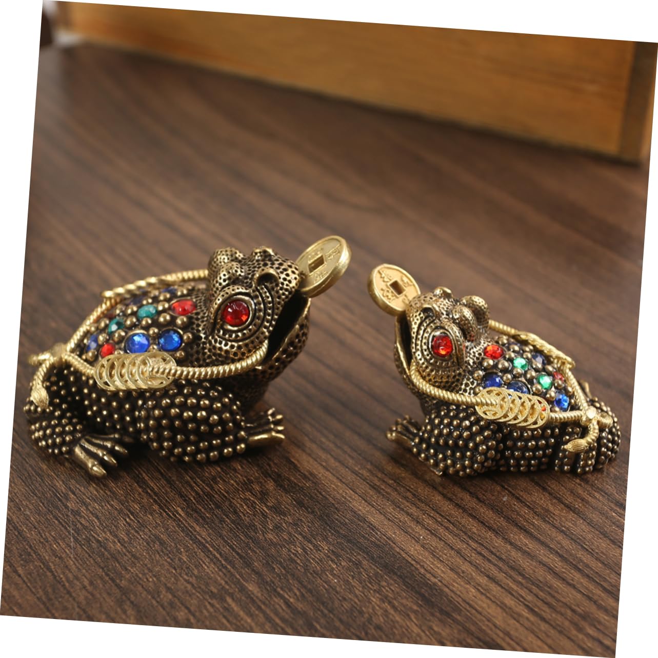 GARVALON Brass Golden Car Dashboard Decor Wealth Frogs Ornament Chinese Money Good Luck Statue Lucky Frog Statue Adornment Ornament Wealth Frogs Copper - Image 2