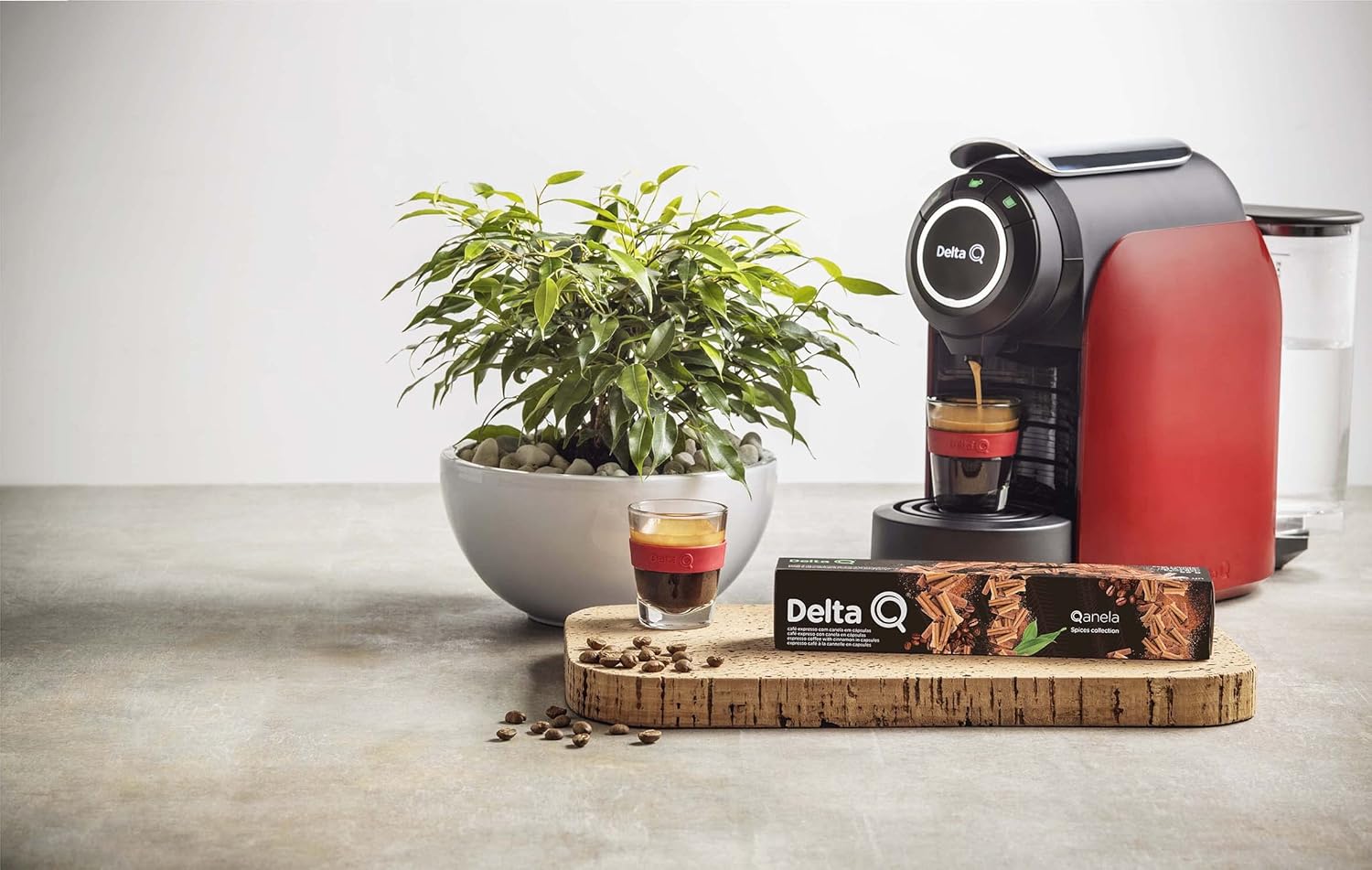 Delta Q 012872 qool Evolution-Macchina per caffè, colore: rosso, 44 x 19,3 x 33 cm Delta Q 012872 qool Evolution-Macchina per caffè, colore: rosso, 44 x 19,3 x 33 cm