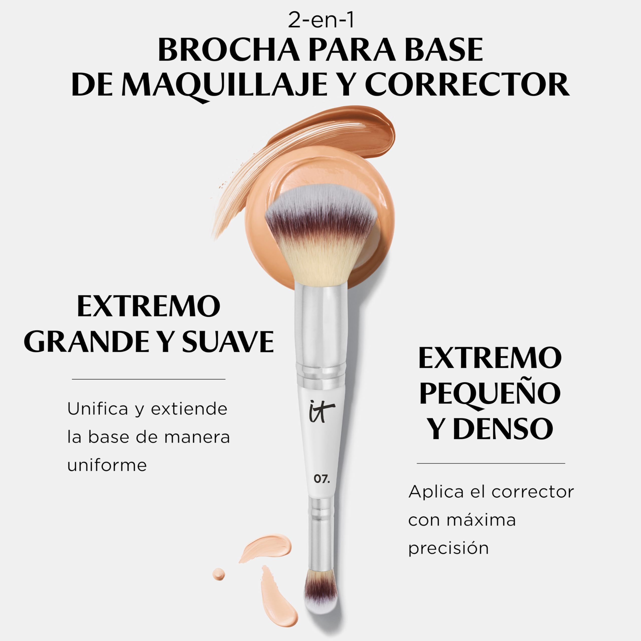 IT Cosmetics, Brocha Dual para Base de Maquillaje y Corrector, Mejor Acabado, Cerdas Resistentes y Ultrasuaves, Heavenly Luxe Complexion Perfection No. 7