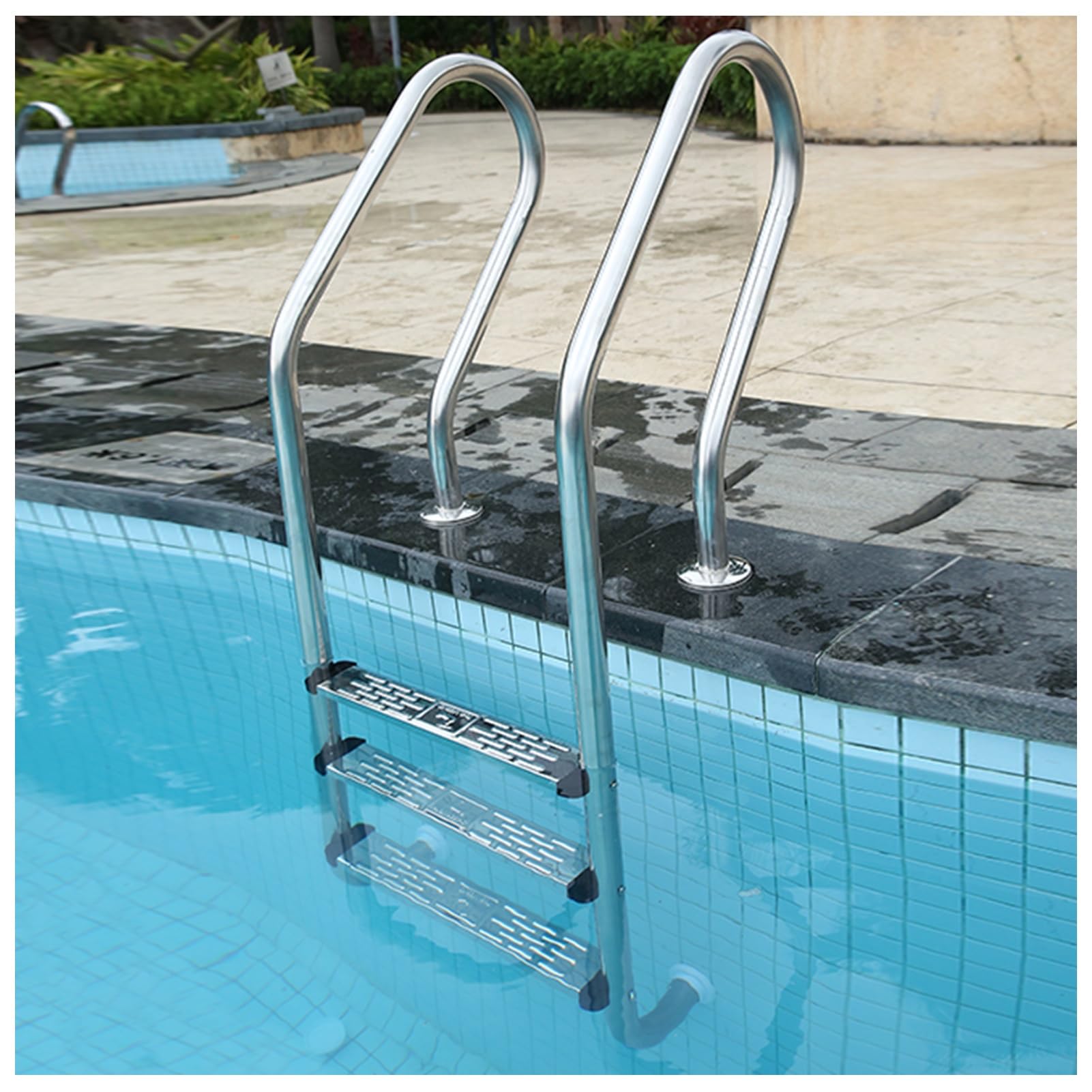 Échelle de piscine hors sol idéale pour parcs aquatiques
