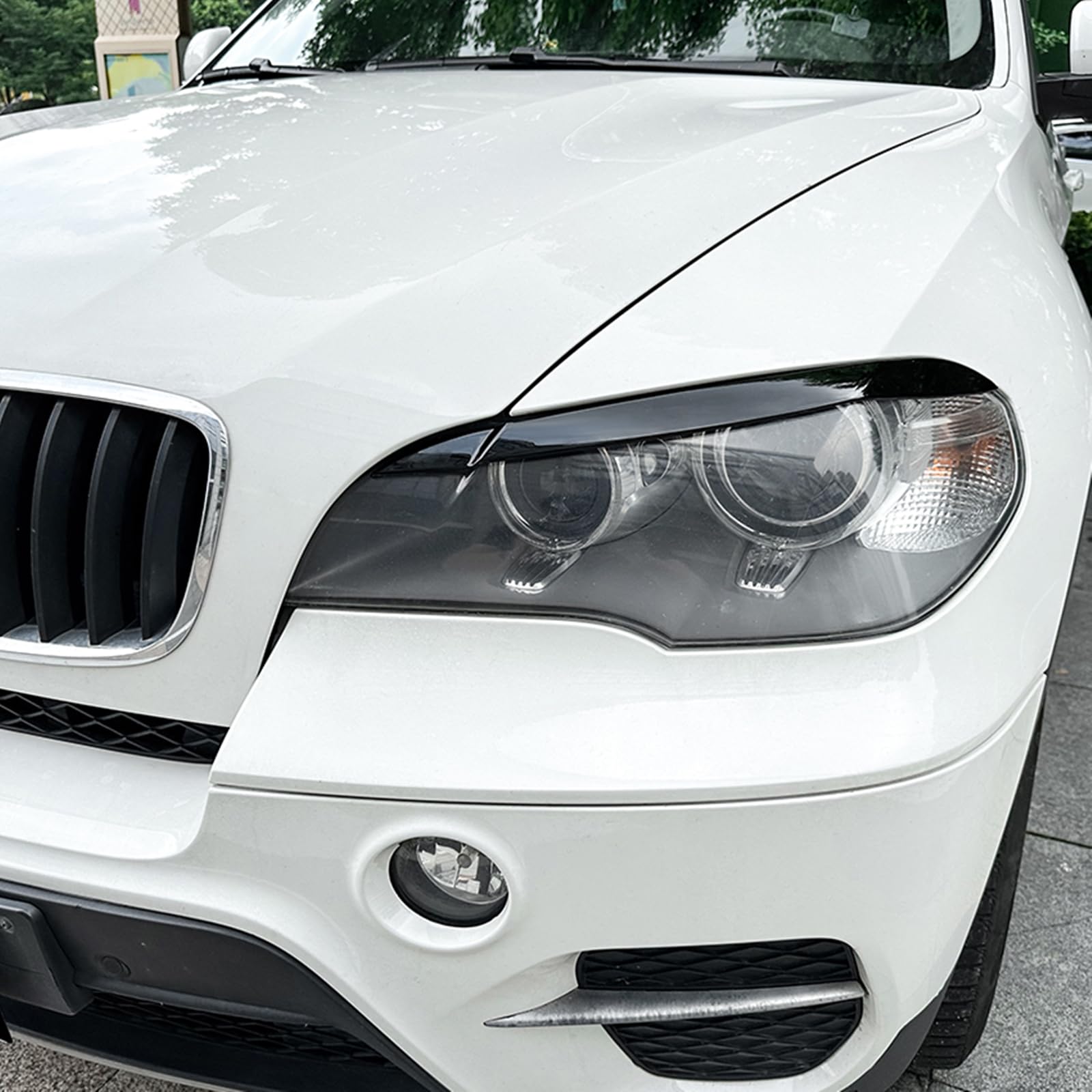 1 coppia di adesivi per paraurti e sopracciglio per fari anteriori per BMW X5 E70 08-13 nero lucido