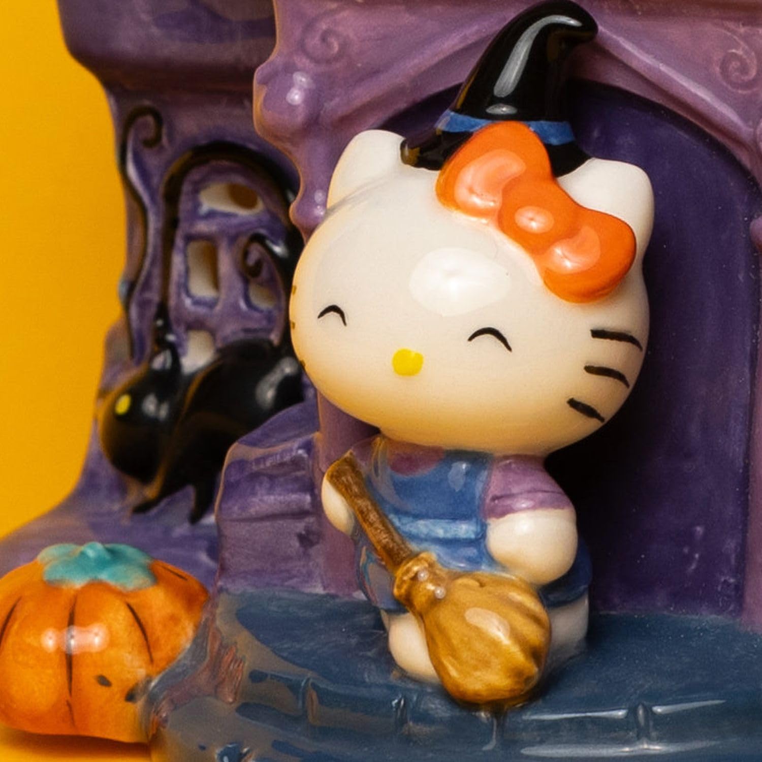 Amazon.com: Blue Sky Clayworks Hello Kitty and Friends Haunted
