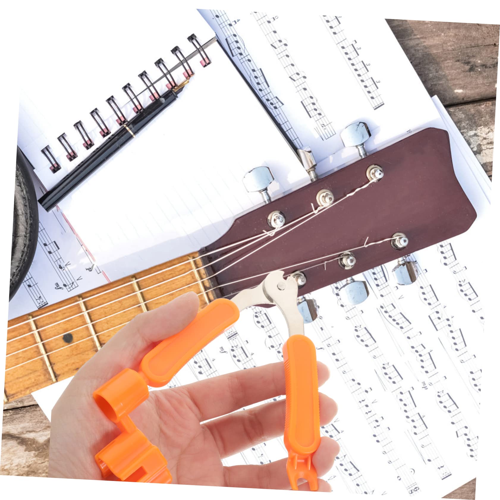 FAVOMOTO Guitar Maintenance Essential 3-in-1 String Winder Cutter Guitar String Cutters Compact Size for Easy Storage Guitar Repair Tools for Instruments