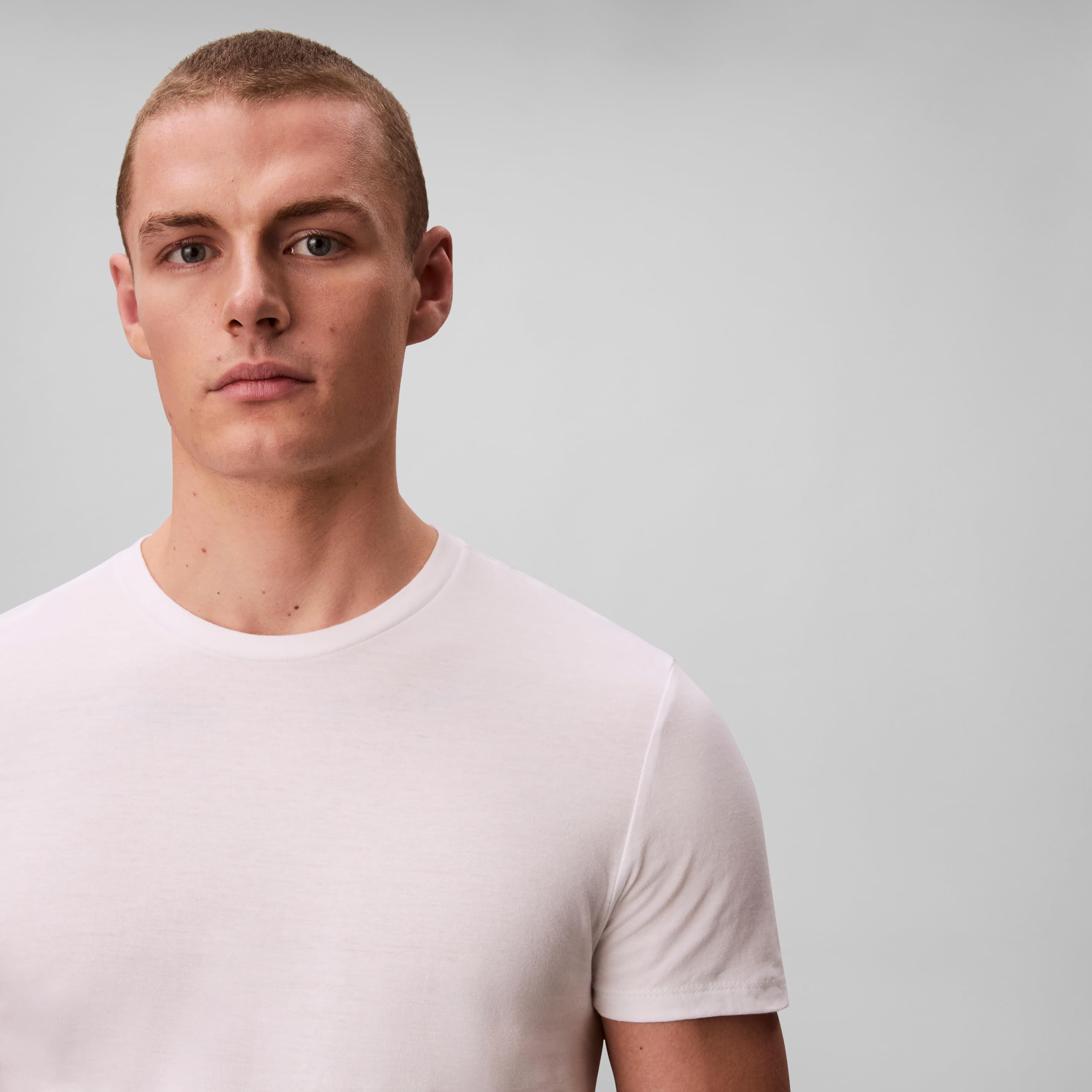 Calvin Klein Cotton Classics Multipack Crew Neck T-Shirts Mężczyźni Cotton Classics 3-pack Undershirts (3 w zestawie)