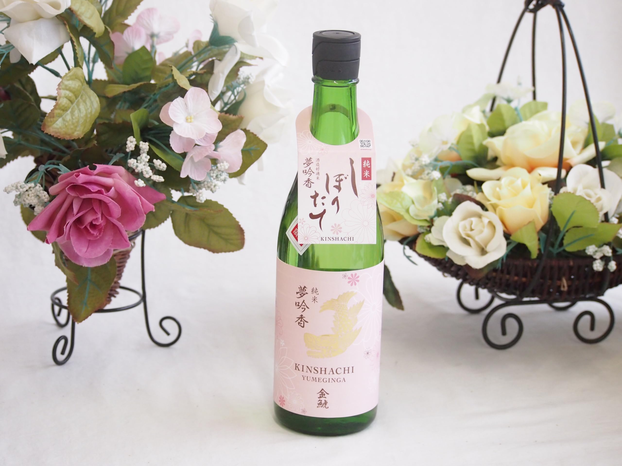 Amazon.co.jp: 金鯱 夢吟香 純米 花ラベル720ml : 食品・飲料・お酒