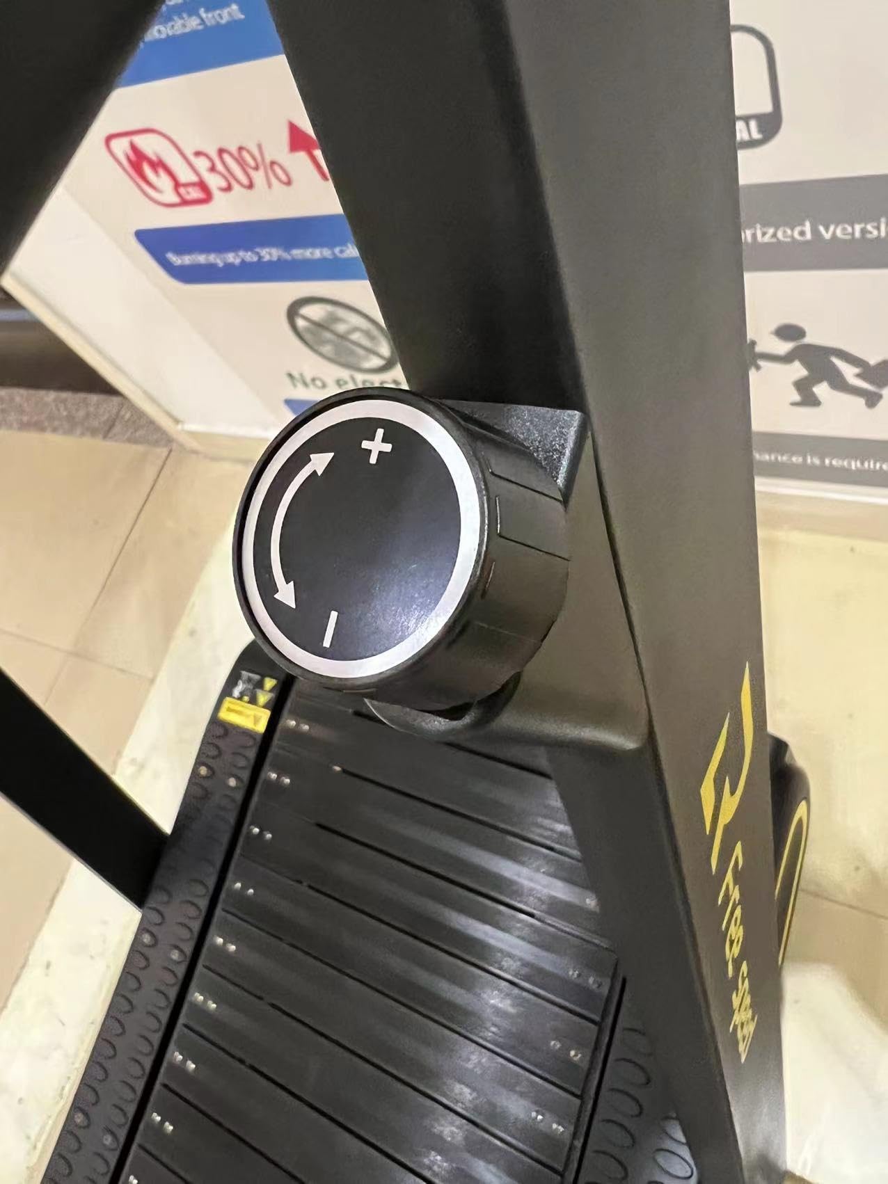 Amazon | Free Speed 自走式トレッドミル ランニングマシン 