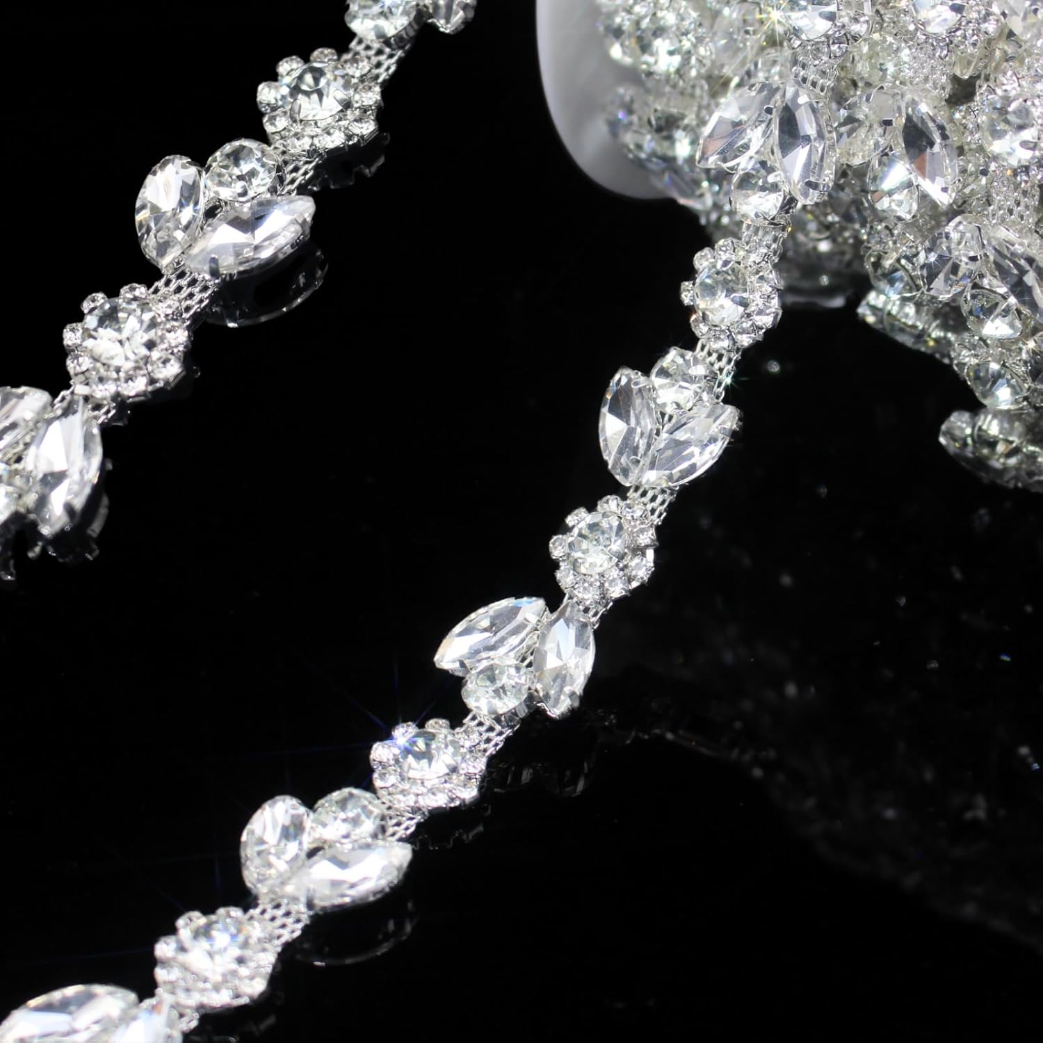 3 Yard Rhinestone Trim Chain Silver String Crystal Floral Applique Fringe Ribbon Strips Beads Sewing Dress DIY Party Wedding Bouquet for Decoration Bridal Costume Embellishment