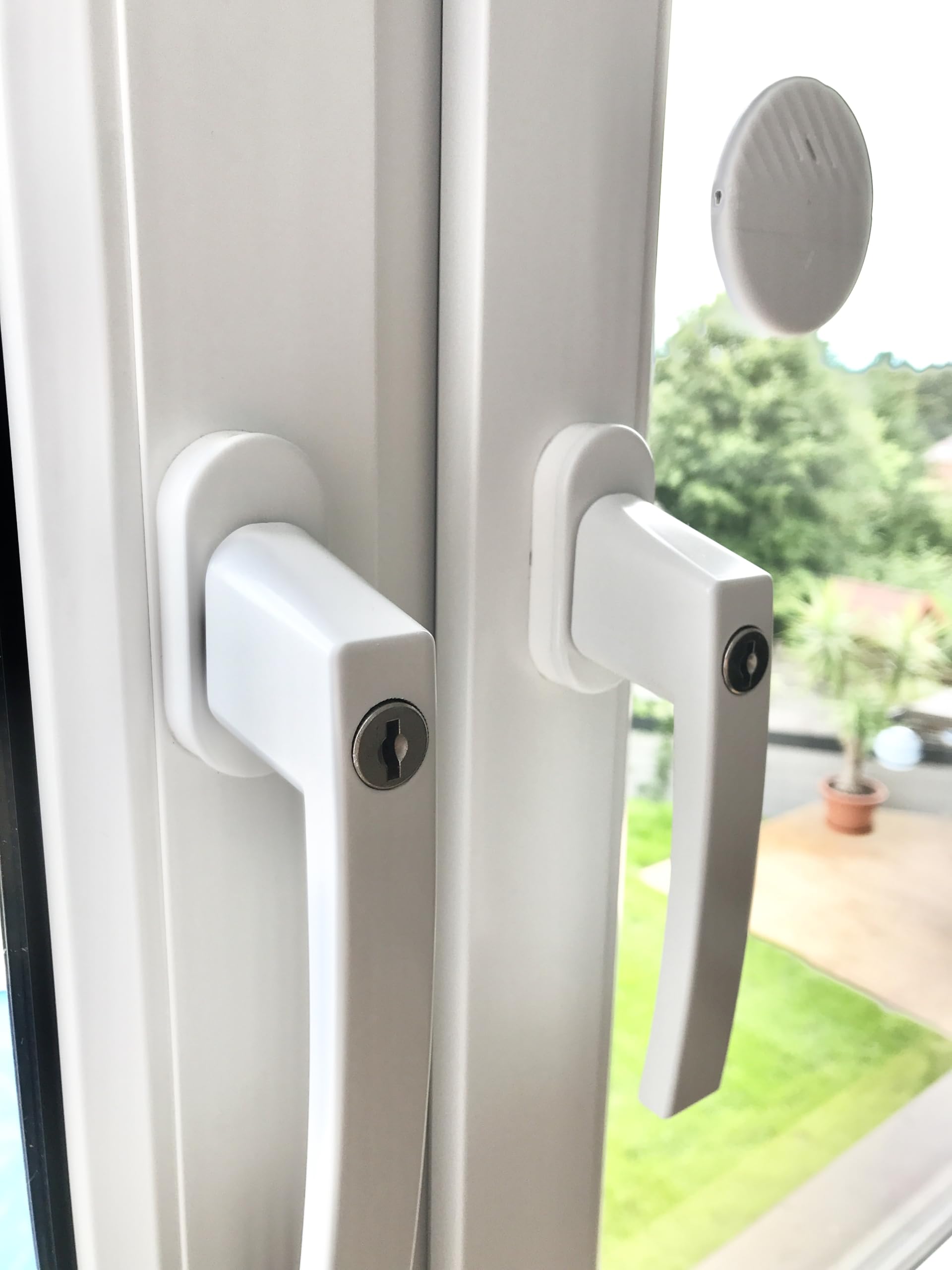 Premium Sicherheits-Set Zuhause & Unterwegs – Taschenalarm 130 dB mit Stroboskop + Glasbruchalarm für Fenster | Einbruchschutz Alarmanlage ohne Bohren | Persönlicher Notfallalarm & Fensteralarm