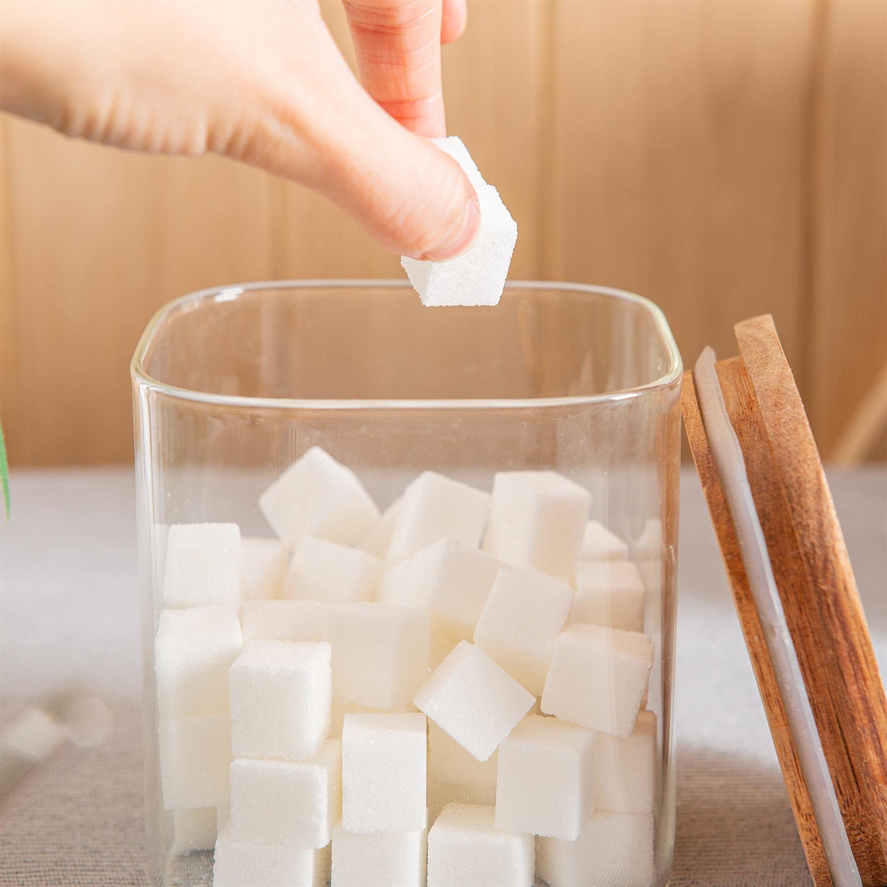Argon Tableware - Pot De Conservation Carré En Verre Avec Couvercle Bois 680 Ml - Style Scandinave, Hermétique - Pour Confiture, Café, épices, Farine