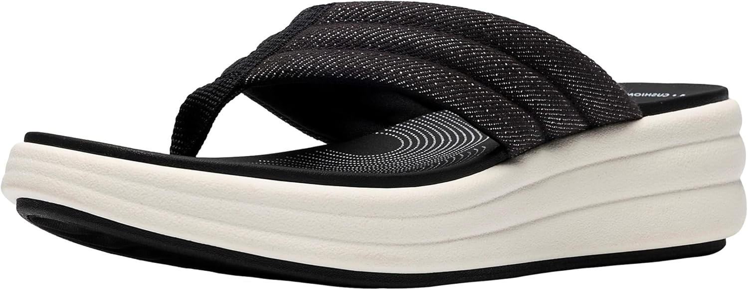 Clarks Women's Drift Carmen Cloudsteppers Flip-Flop