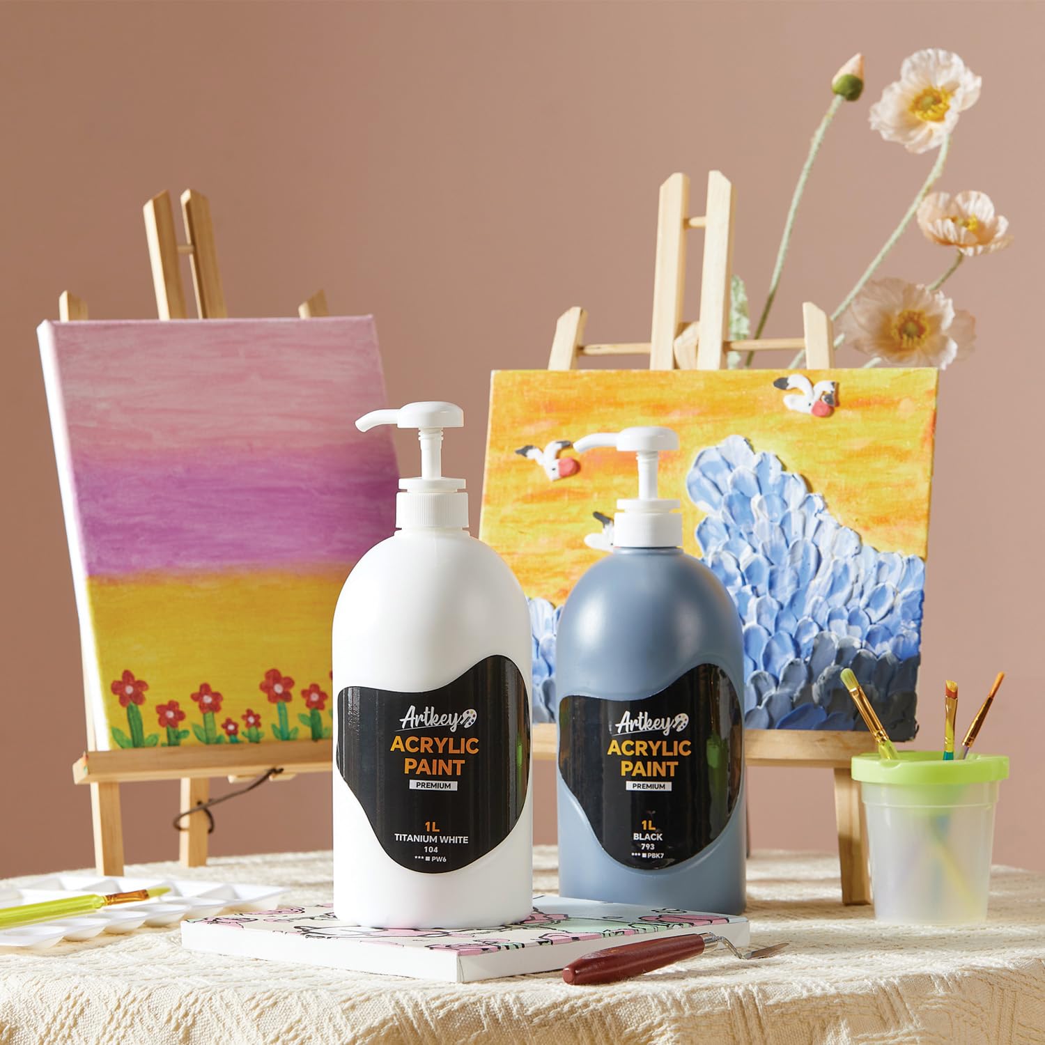 Peinture acrylique blanche | Flacon pompe de 1 l avec poignée | Qualité artistique supérieure, haute couverture et distribution facile pour toile, loisirs créatifs et peintures murales