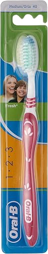 Oral-B 3-Effect Natural Fresh 40 Medium Toothbrush