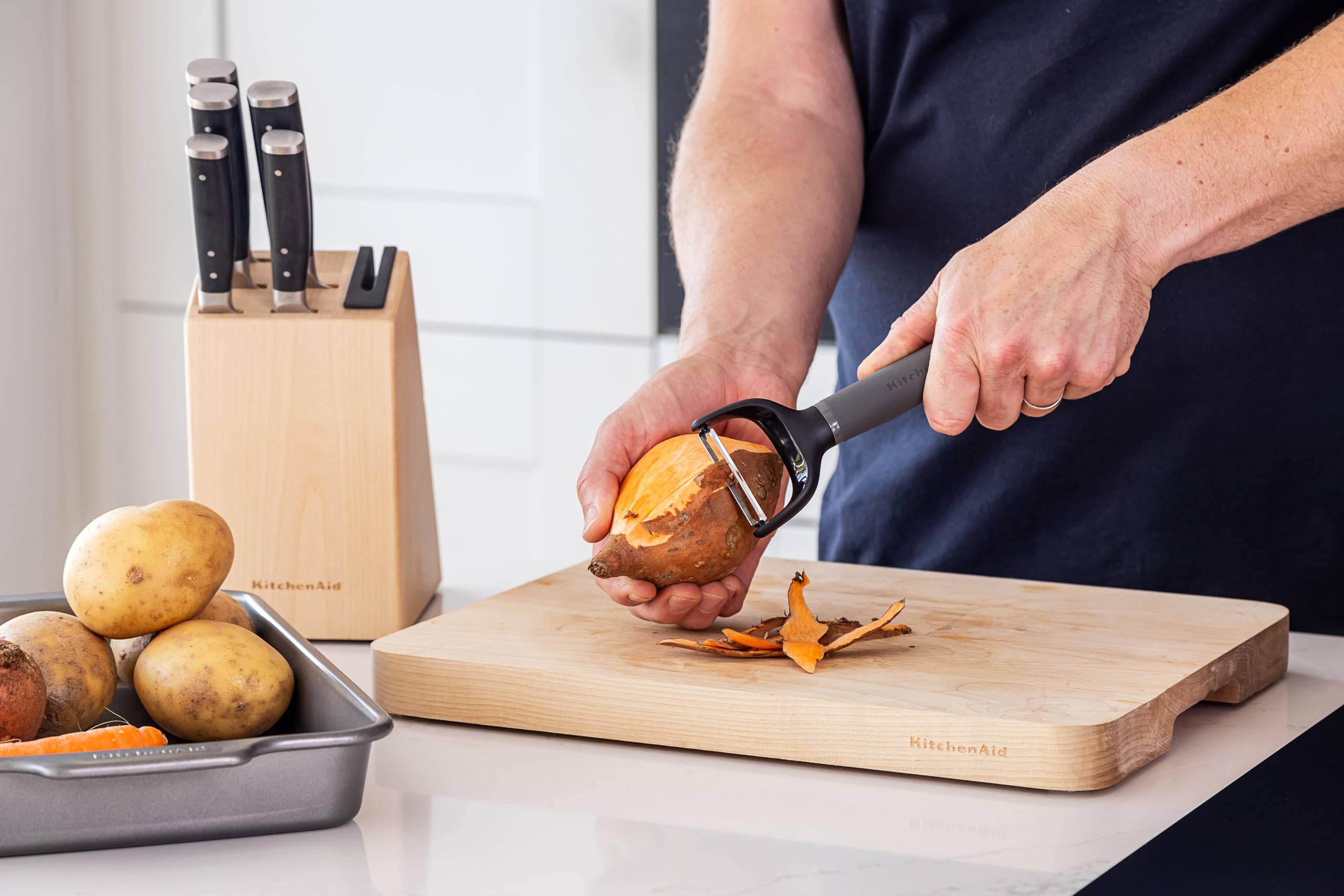KitchenAid Obieraczka z miękkim uchwytem Y- grafitowy