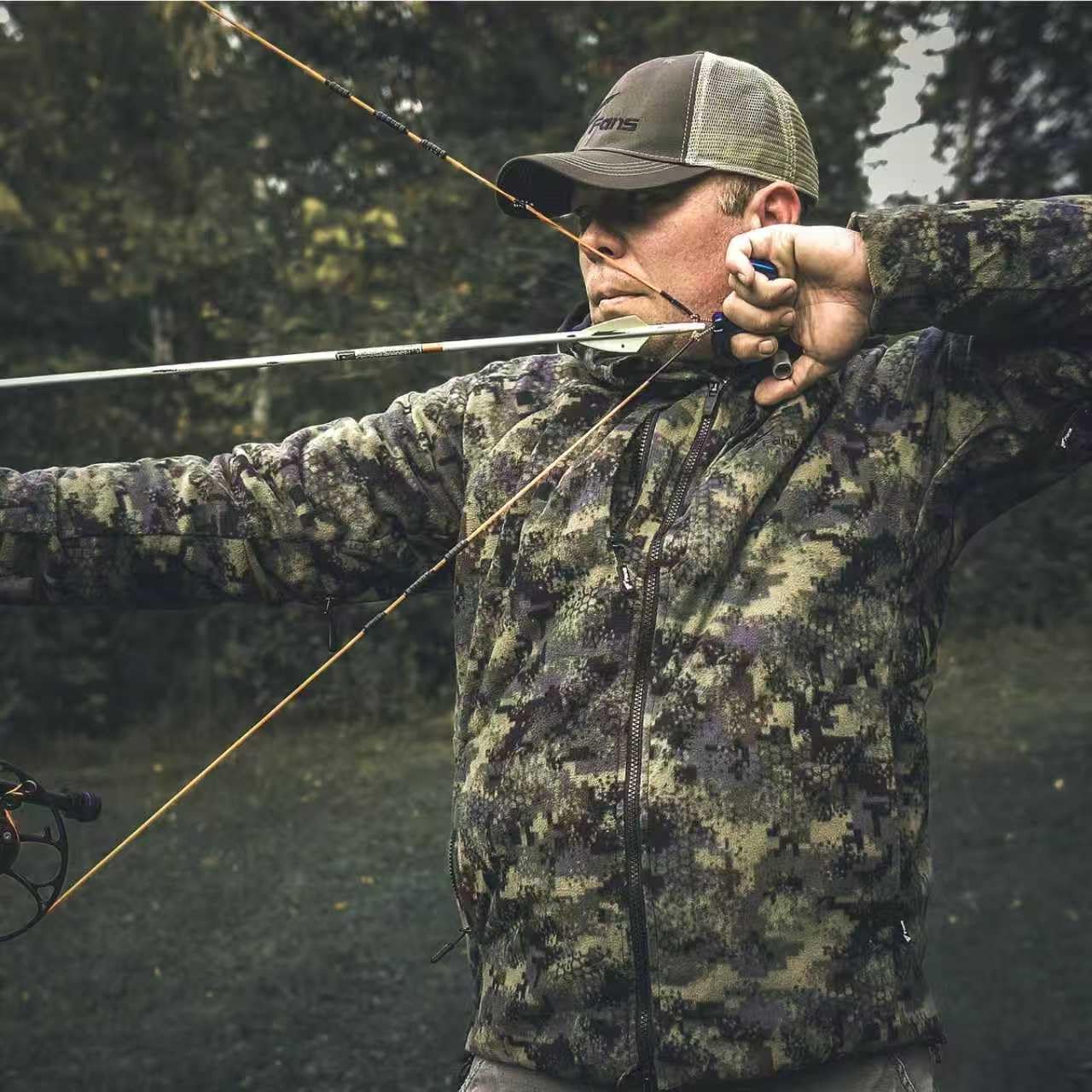 8 Fans Men’s Hunting Camo Jacket – 100% Polyester Fleece,Breathable Lightweight Coat with Detachable Hood & Pockets - Image 2