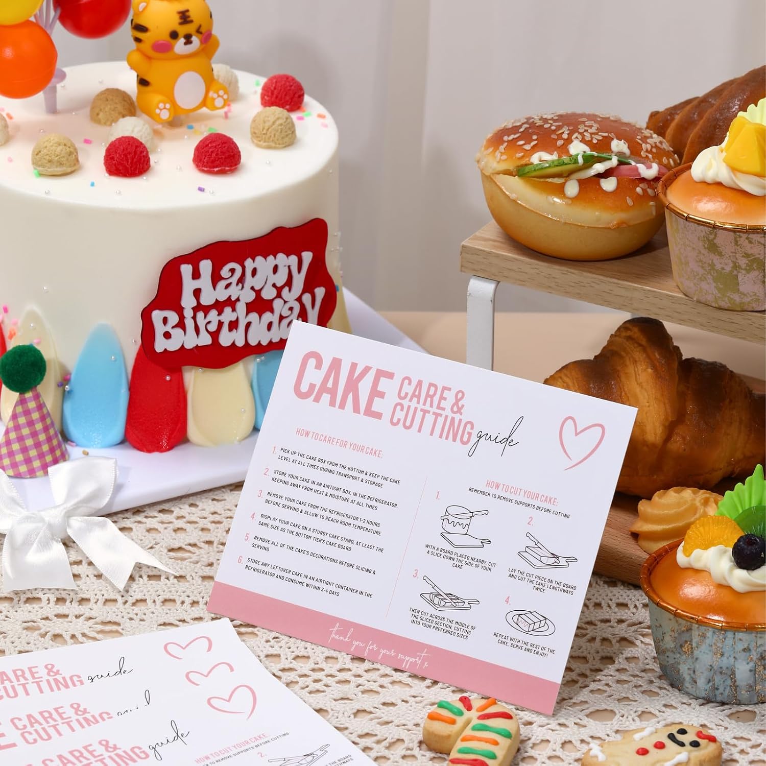 300Count Cake Care Instruction Card 5.5 x 4.25 Inch How to Carry and Cut Your Cake Instruction Card for Small Business CakeBoxes, Professional Baker, CakeBoards, Baking Supplies Kit Set,Classic