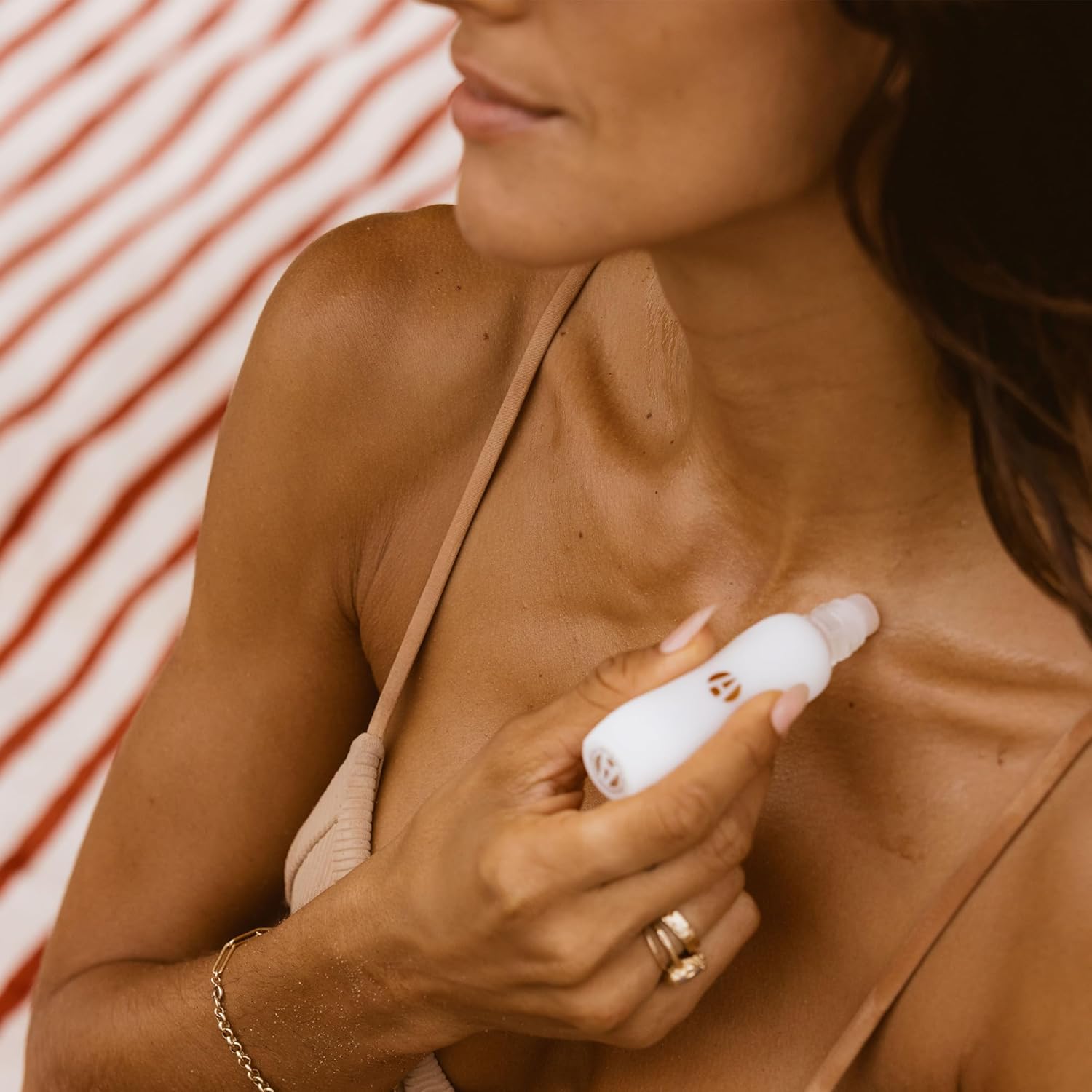 APOTHIA - Bronzed Roll-On Oil | Orange Blossom & Jasmine | Award Winning Fragrance with Premium Ingredients | Long Lasting Perfume | 0.3 oz | 9 ml | Convenient Travel Size - Image 4