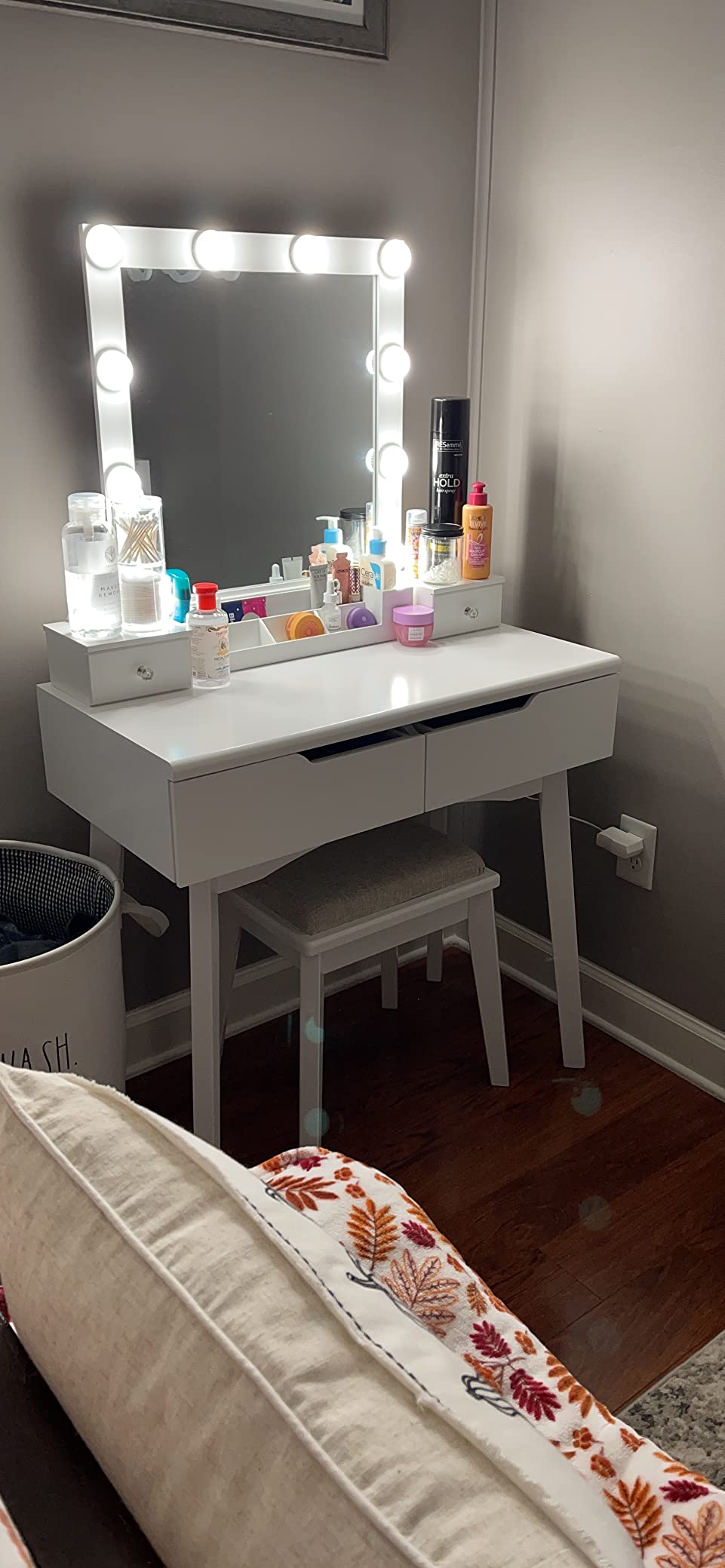 38/mo Finance BEWISHOME Vanity Set with Lighted Mirror, Makeup
