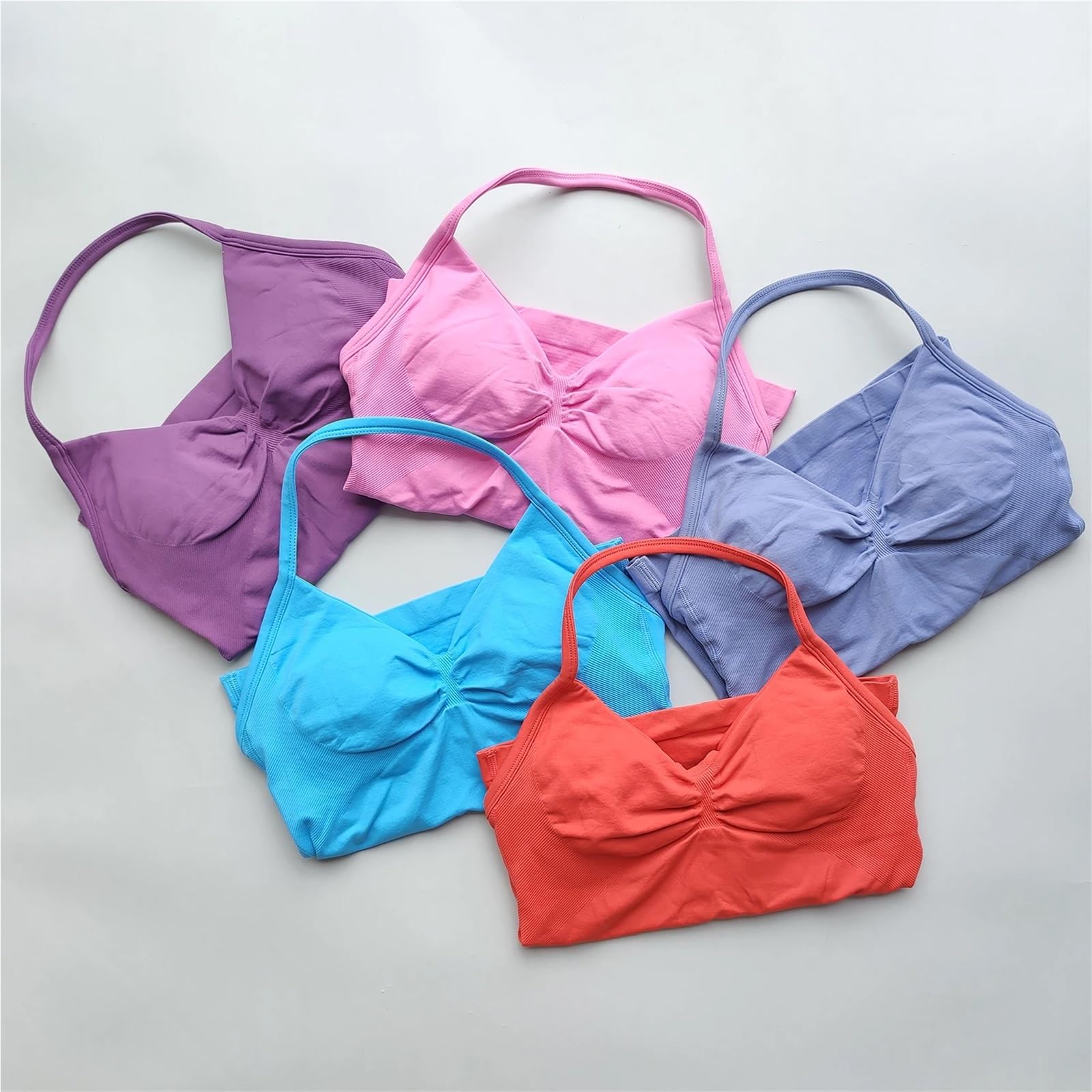 Maglietta da yoga Top da palestra con spalline, senza schienale, abbigliamento donna, reggiseno arricciato incorporato coppe rimovibili, canottiere yoga per donne