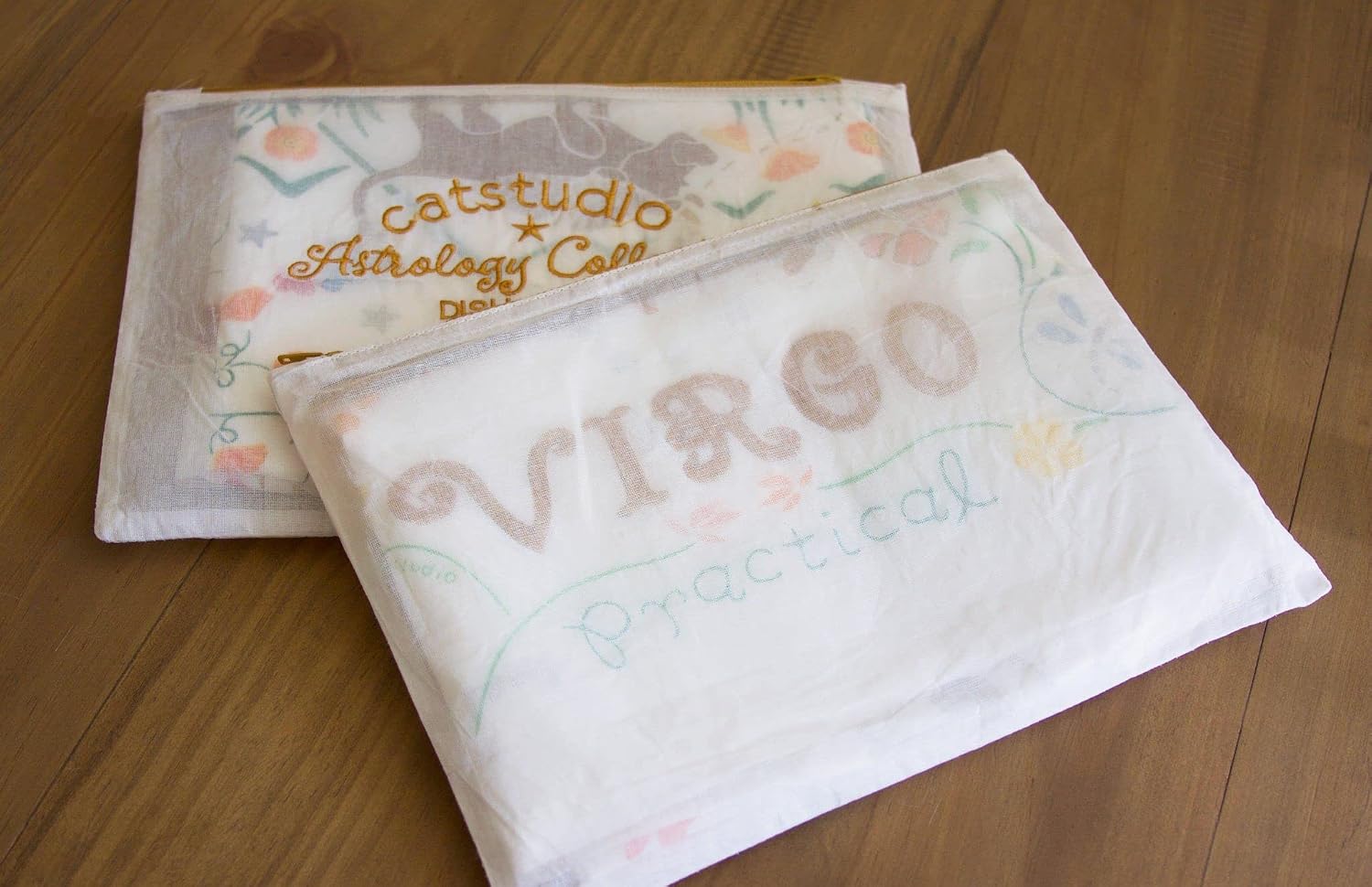 Catstudio Virgo Dish Towel, Astrology Kitchen Towel with Matching Gift Pouch - Celebrate August & September Birthdays with Luxe Hand Towels Embroidered with Virgo Zodiac Signs