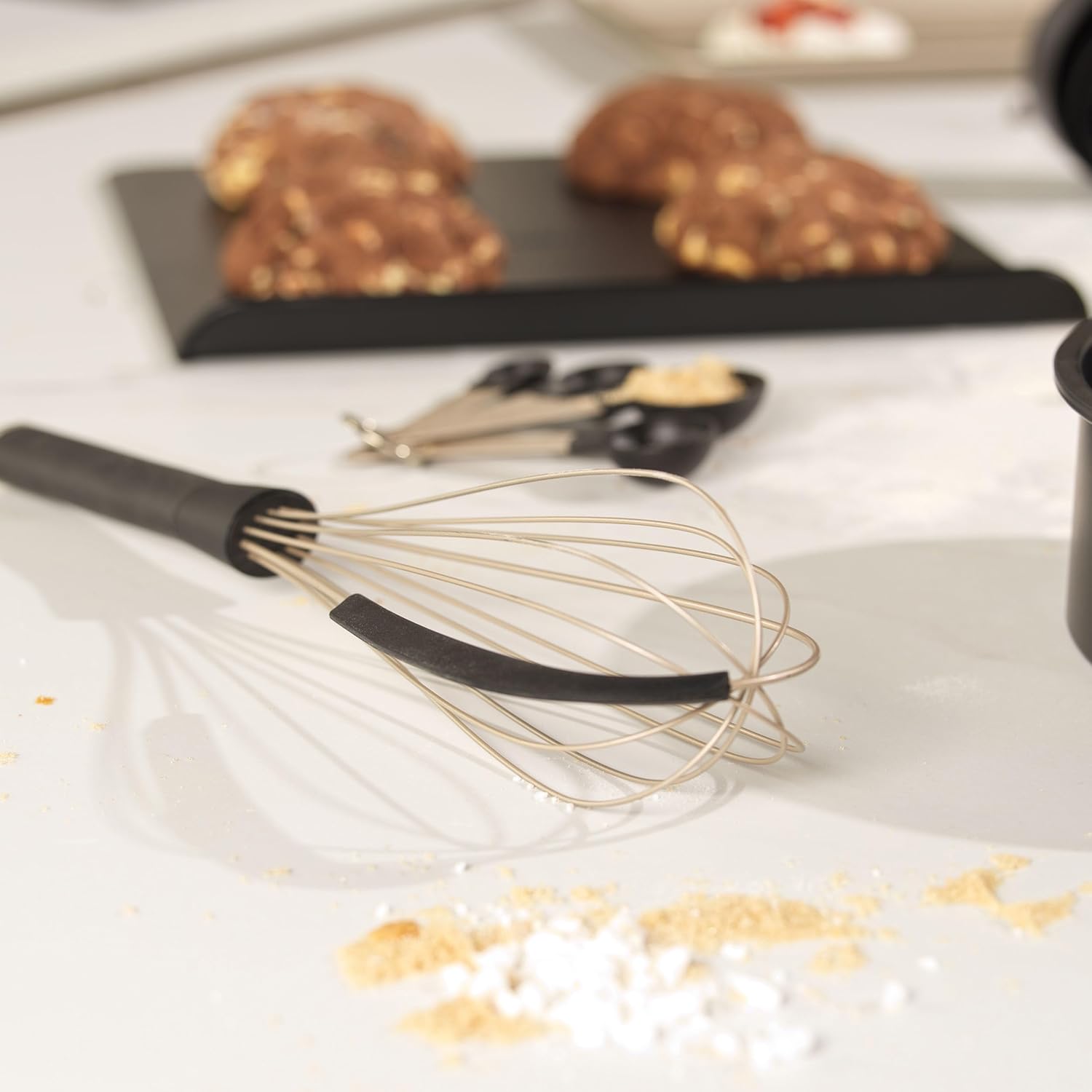 Salter BW12560EU7 Bakes Baking Sheet – 32 cm Non-Stick Tray Cookie Sheet, Slide Off Flat Bakeware Mat, Oven Safe Up to 220°C, PFOA-Free, Large Reusable Pan for Biscuits/Gingerbread/Pastries, Black