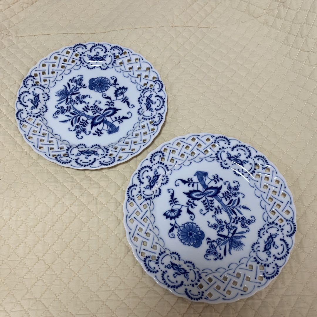 英国王室御用達のプレート　二枚 Amazon.co.jp: Blue Danube ブルーダニューブ ロイヤルプレートM 2枚