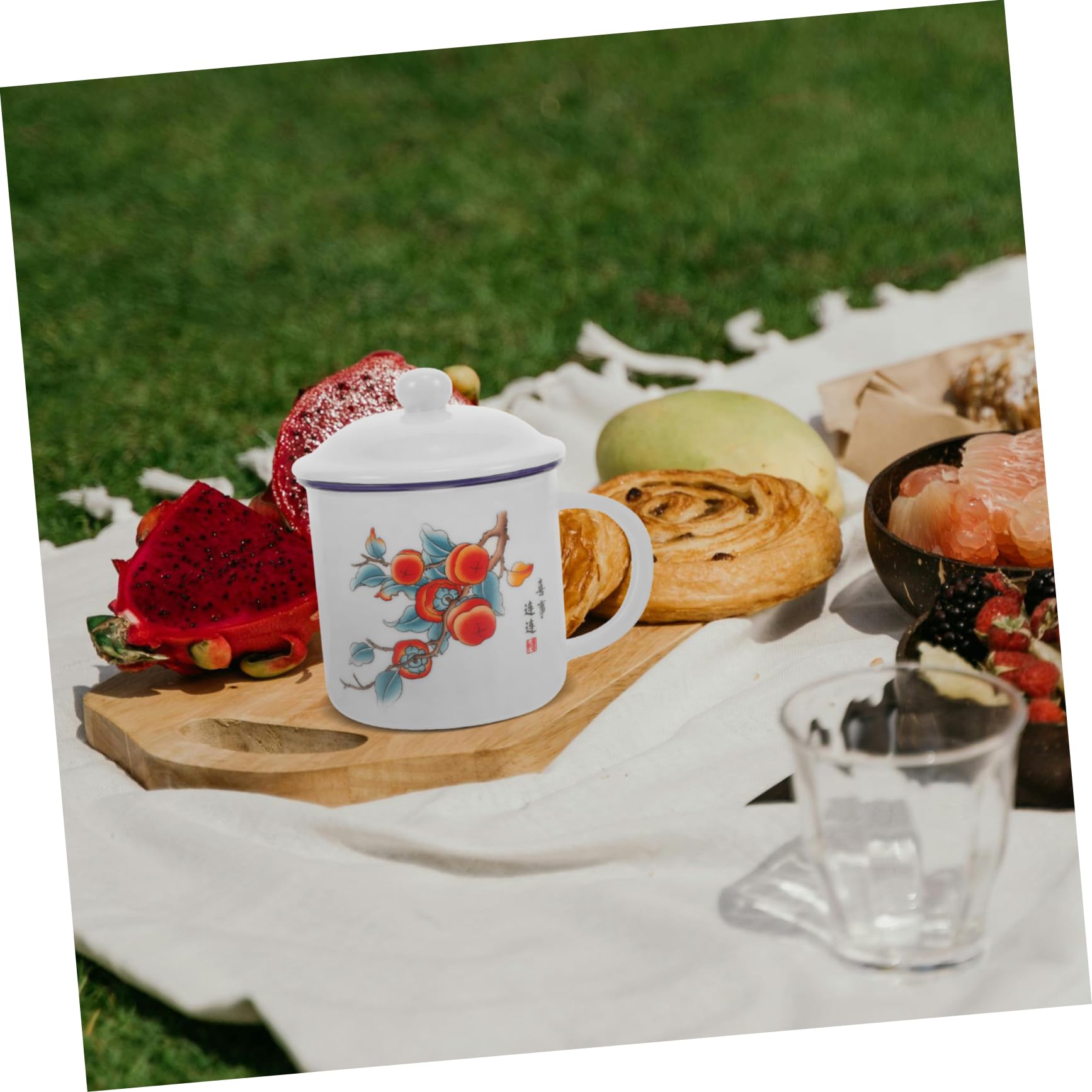 INOOMP 2stücke Retro Emaille Trinkbecher Mit Deckel Stilvolle Und Tragbare Wasserbecher Für Outdoor-aktivitäten Robuster Und Langlebiger Enamel Cup Für Festliche Anlässe Und