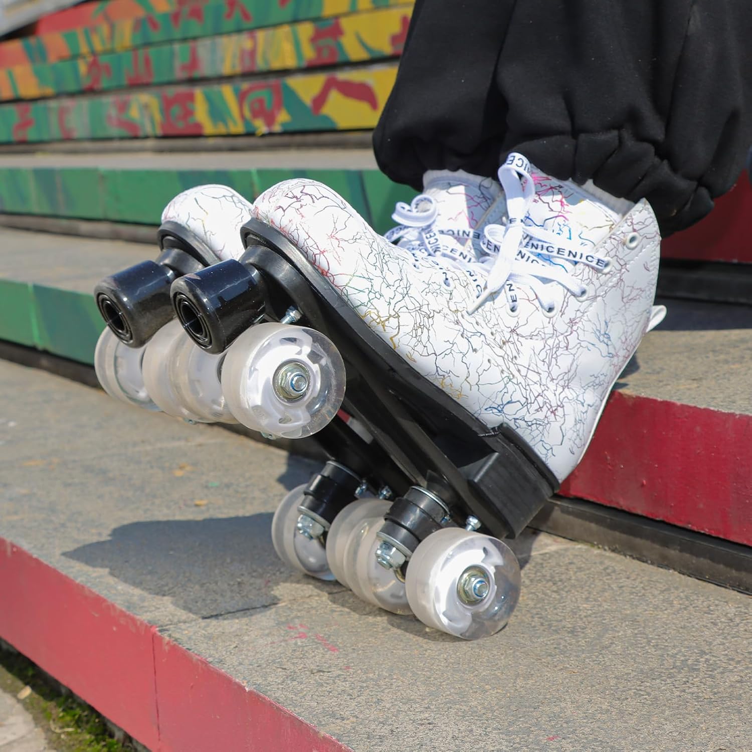 Roller Skates for Men and Women, Black Derby Roller Skates with 4 Shiny Wheel, Classic Double-Row Roller Skates for Indoor and Outdoor